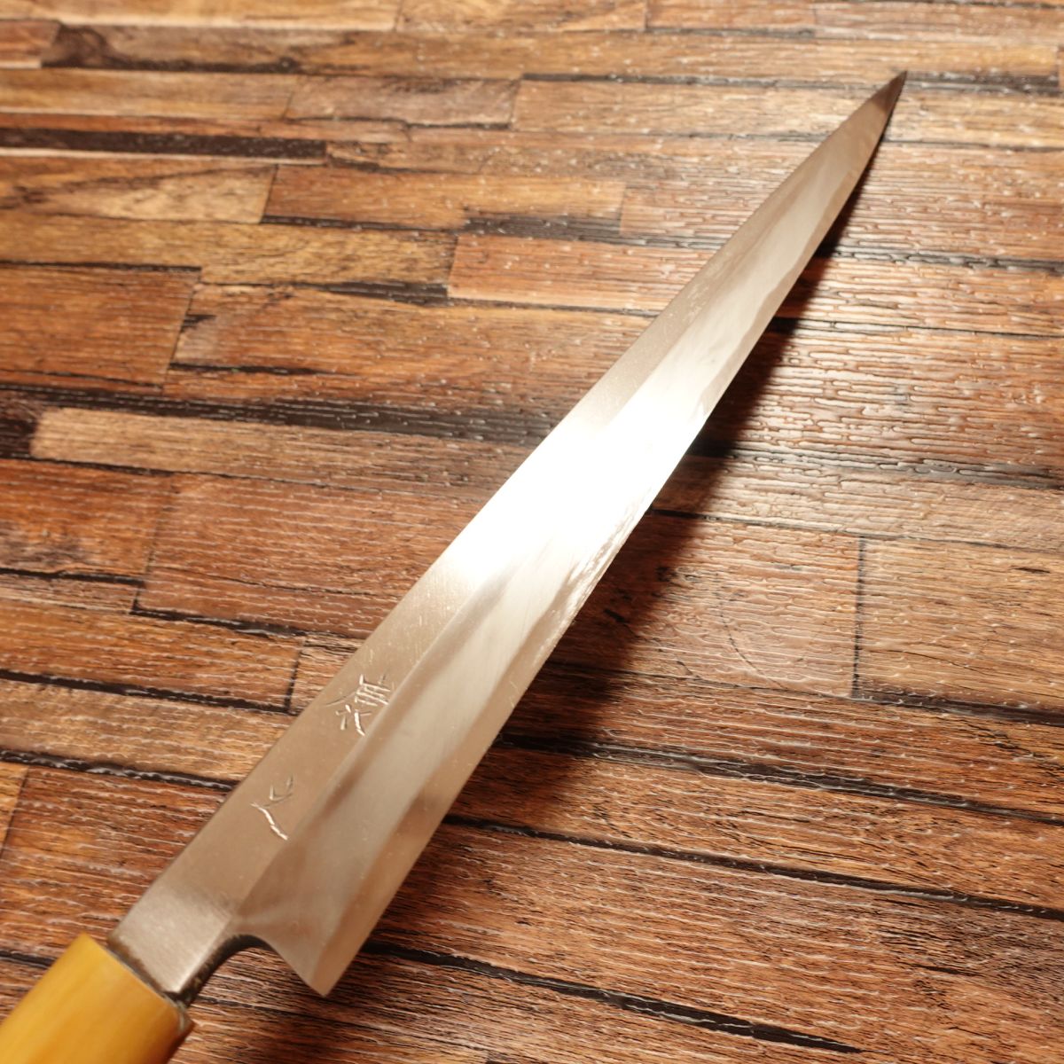 Yasuyuki Yanagiba Knife, Sharpened, White Buffalo Handle, Sashimi Knife, Carefully Used