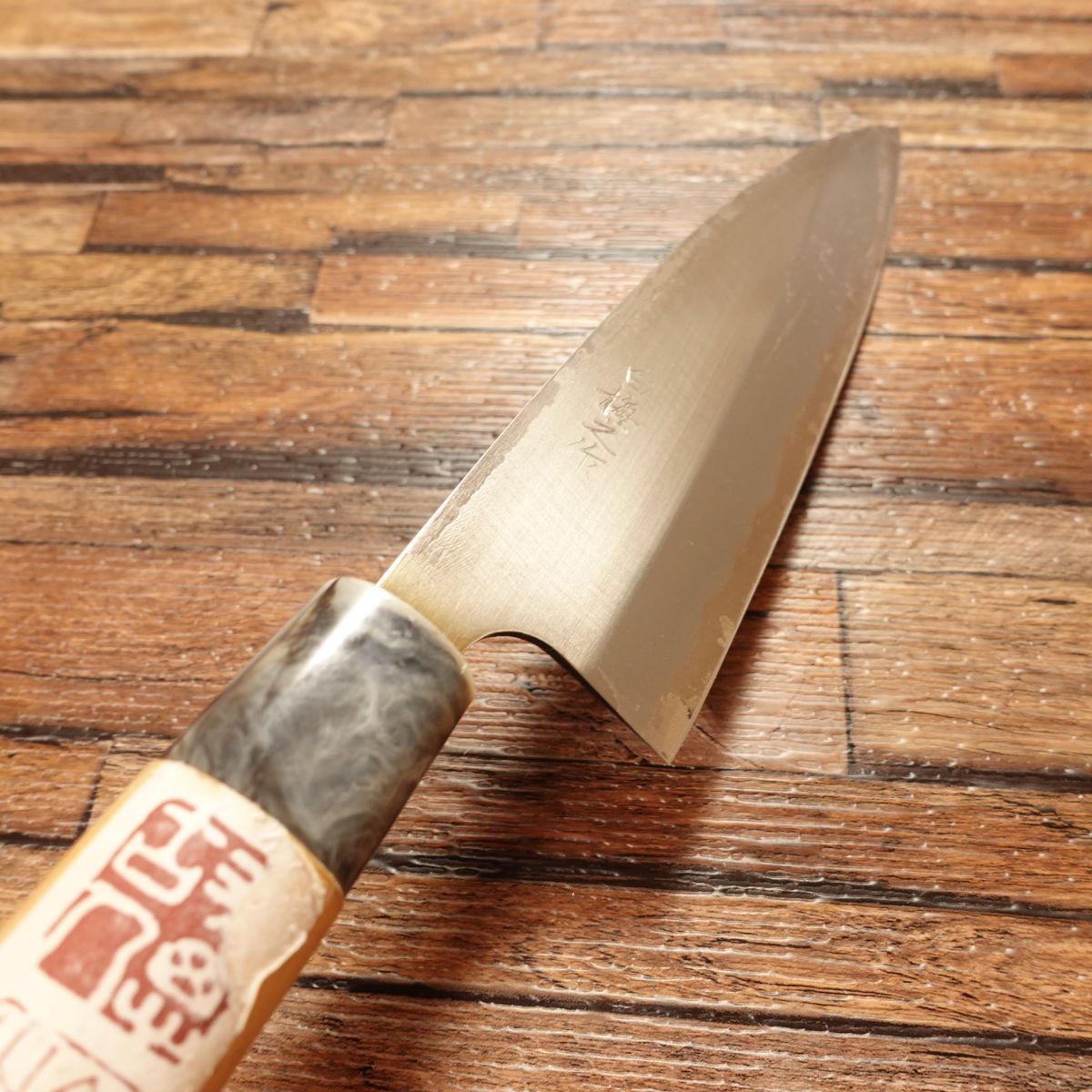 Hakubai Wa-Santoku Knife, Sharpened, Made by hakubai, Shiraume, All-Purpose Knife, Marble Pattern Handle, Yasuki Hagane Honwarikomi, Nearly Unused Stored Item