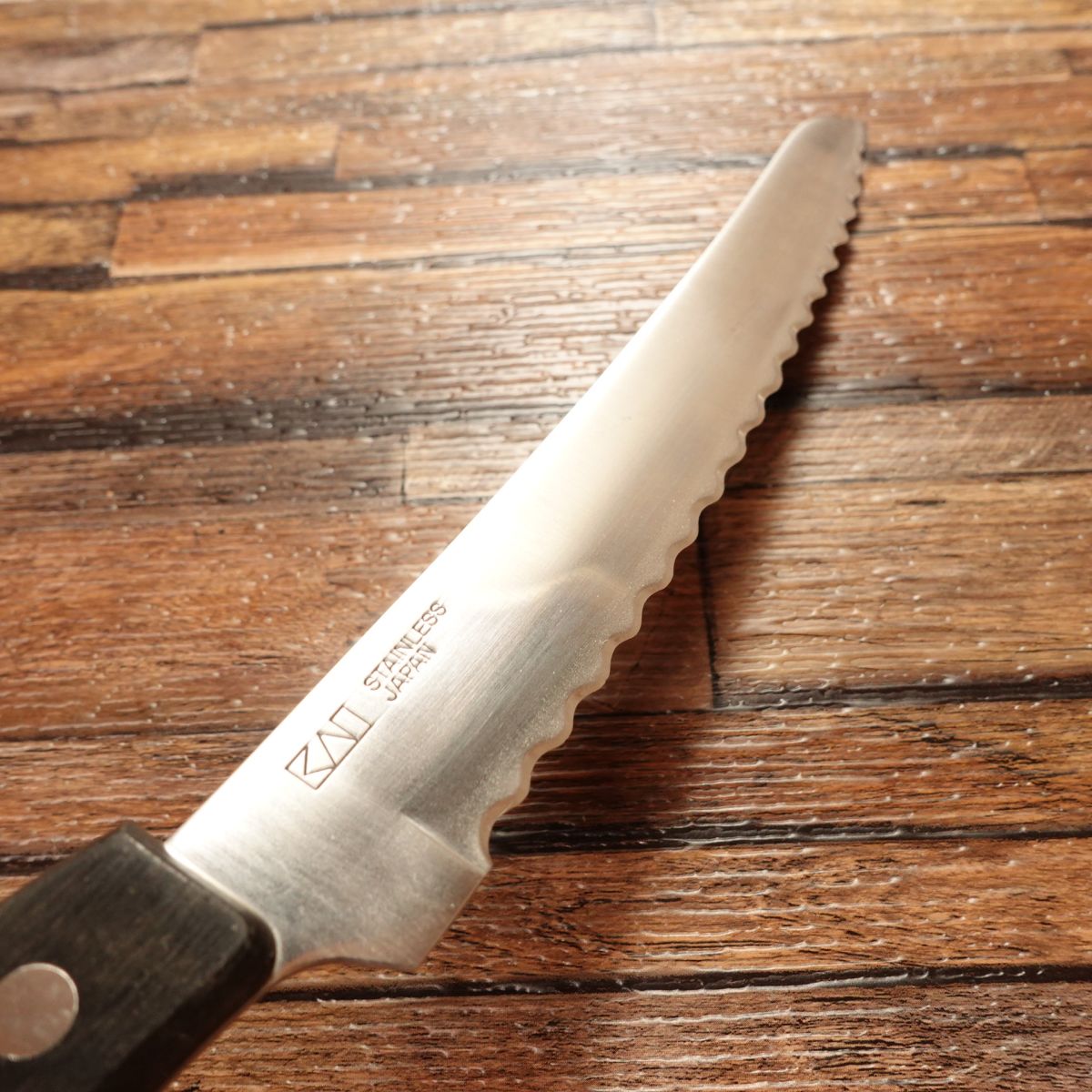 KAI Bread Knife, Kai Corporation, Stainless Steel, Serrated Blade