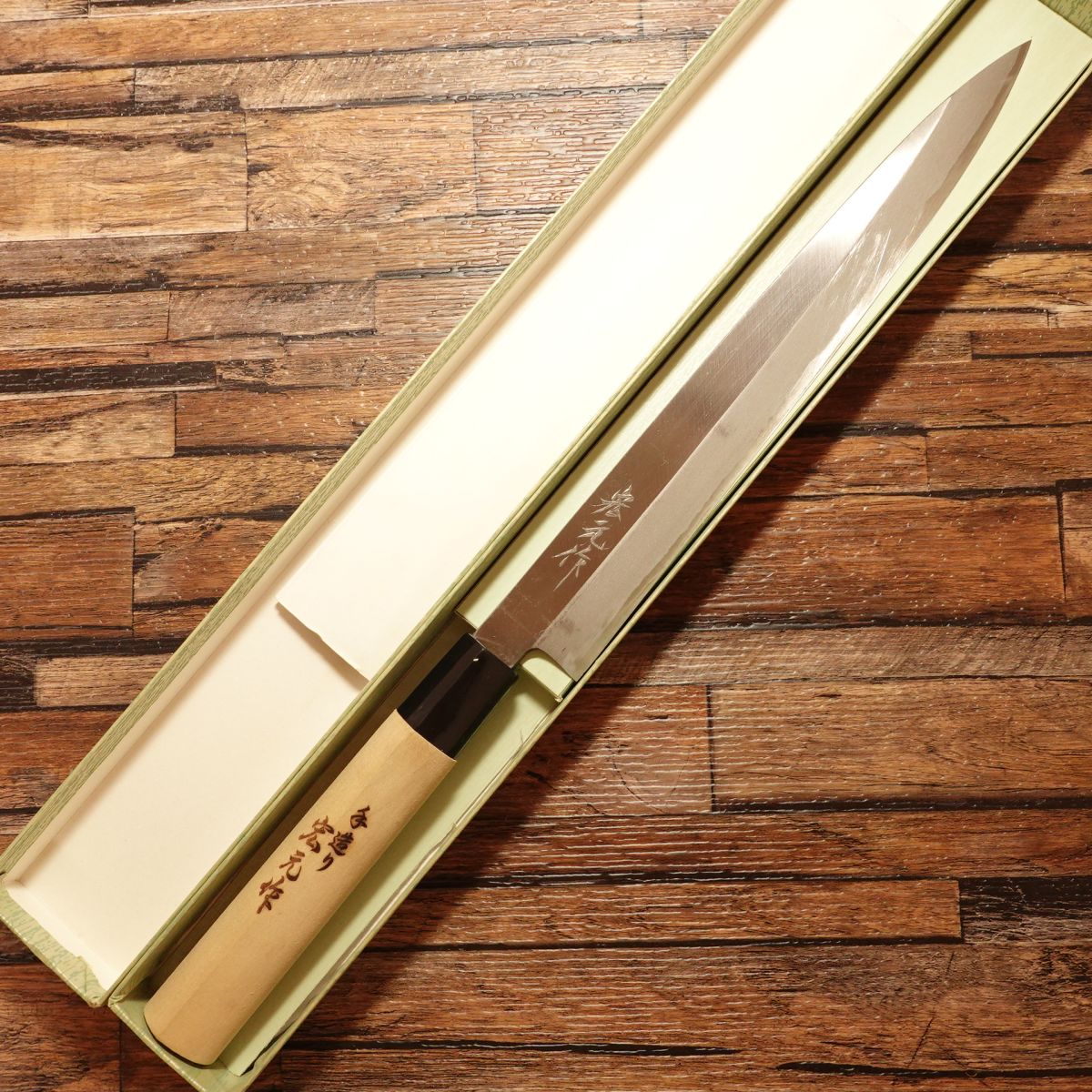 Hiromoto Yanagiba Knife, Sharpened, Sashimi Knife, Handcrafted, Hiromoto Saku, Unused Stored Item, Boxed, 240mm
