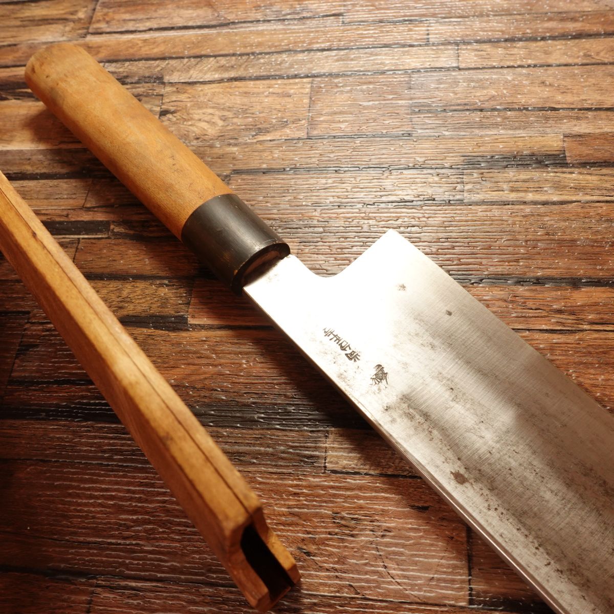 Syoudai Masayoshi Hamo Hone-Kiri Knife, Sharpened, Water Buffalo Handle, Pike Conger Bone Cutter, With Wooden Saya, 335mm
