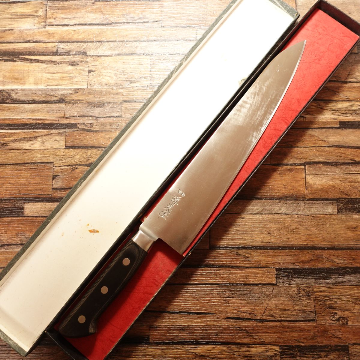 Minamoto Mitsukane Gyuto, Sharpened, Chef Knife, Boxed, Lightly Used, 270mm