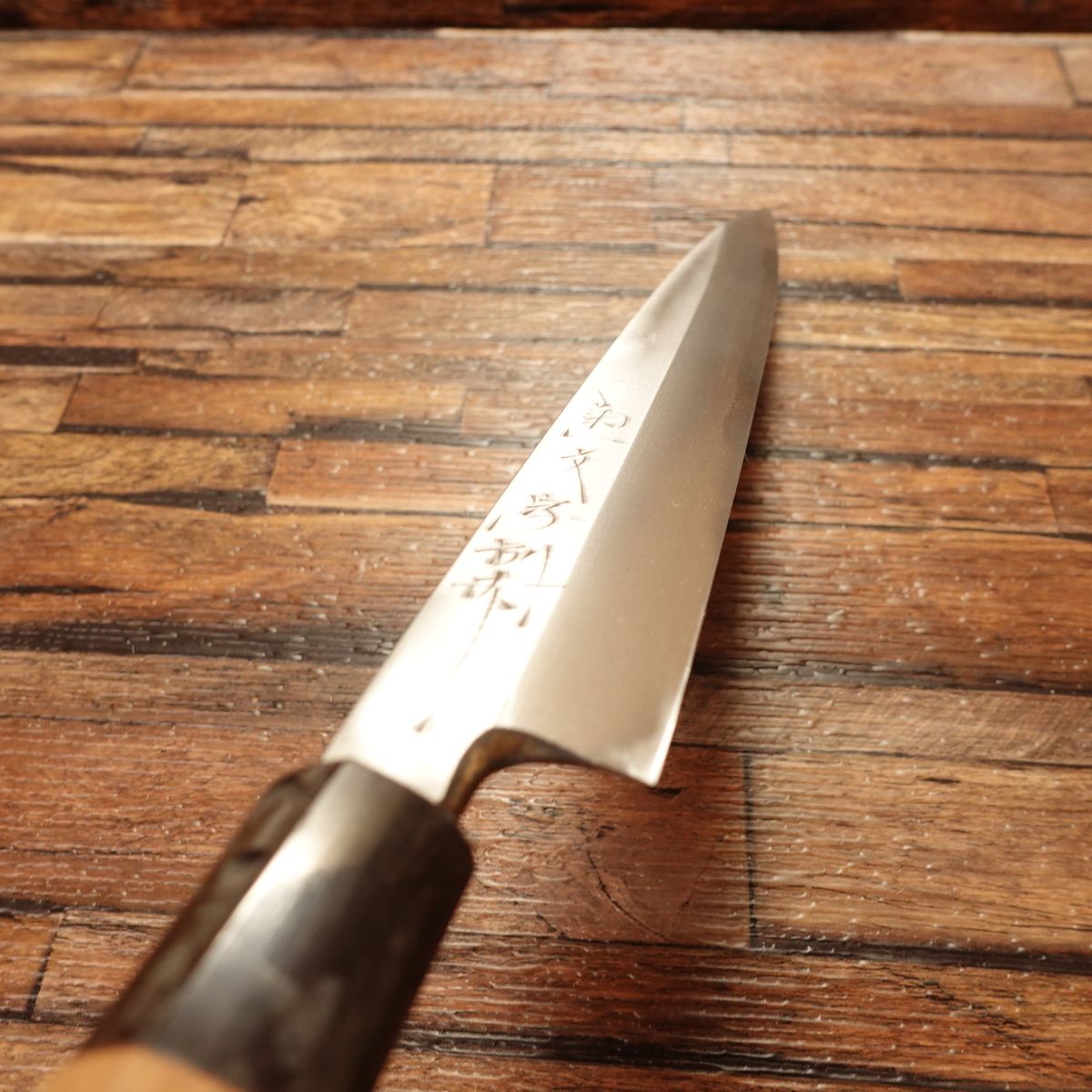 Kikuichimonji Yanagiba Knife, Sharpened, Water Buffalo Handle, Sashimi Knife, Extra-Fine Condition, 245mm