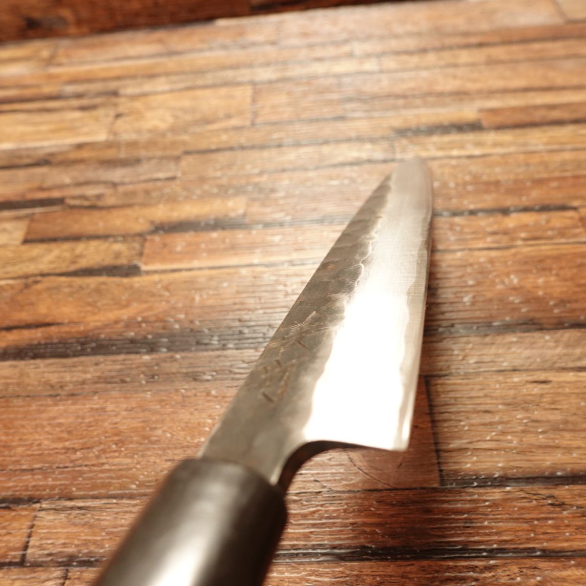 Mitake Yanagiba Knife, Sharpened, Kurouchi, Hammered Pattern, Sashimi Knife, Excellent Condition, 210mm
