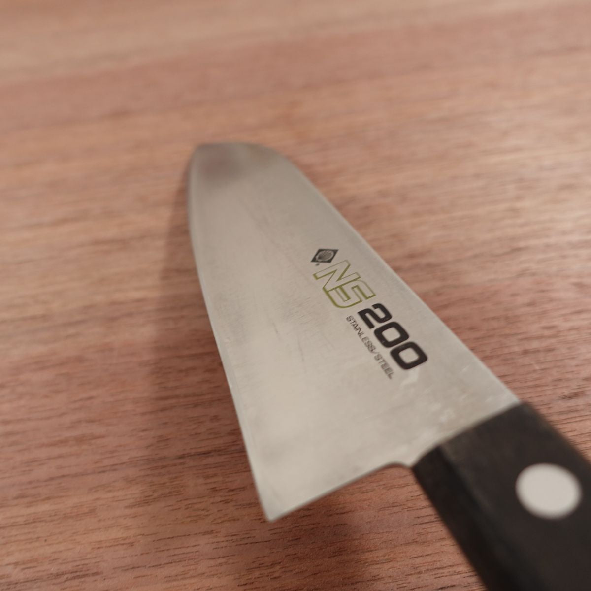Couteau Santoku NS200, affûté, KAI, couteau universel, acier inoxydable, 165 mm