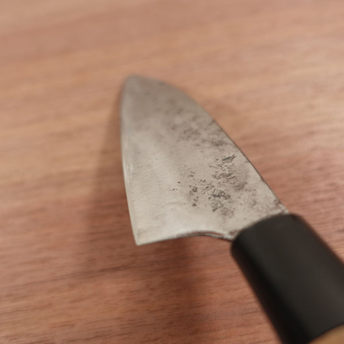 Kikukuni Hand-Forged Wa-Santoku Knife, Sharpened, Japanese Handle, All-Purpose Knife, 140mm