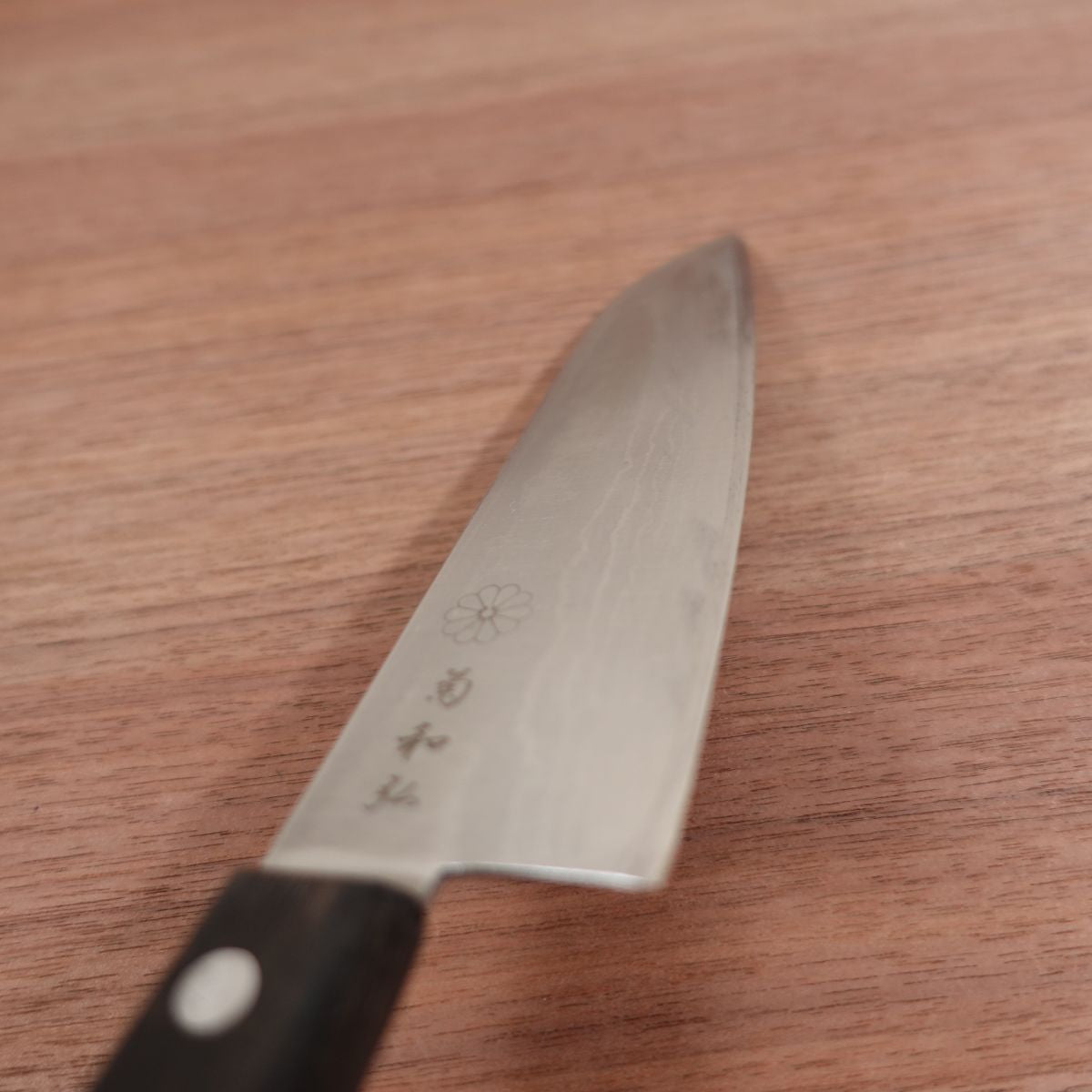 Kiku Kazuhiro Santoku Knife, Sharpened, Damascus, All-Purpose Knife, Suminagashi, 165mm