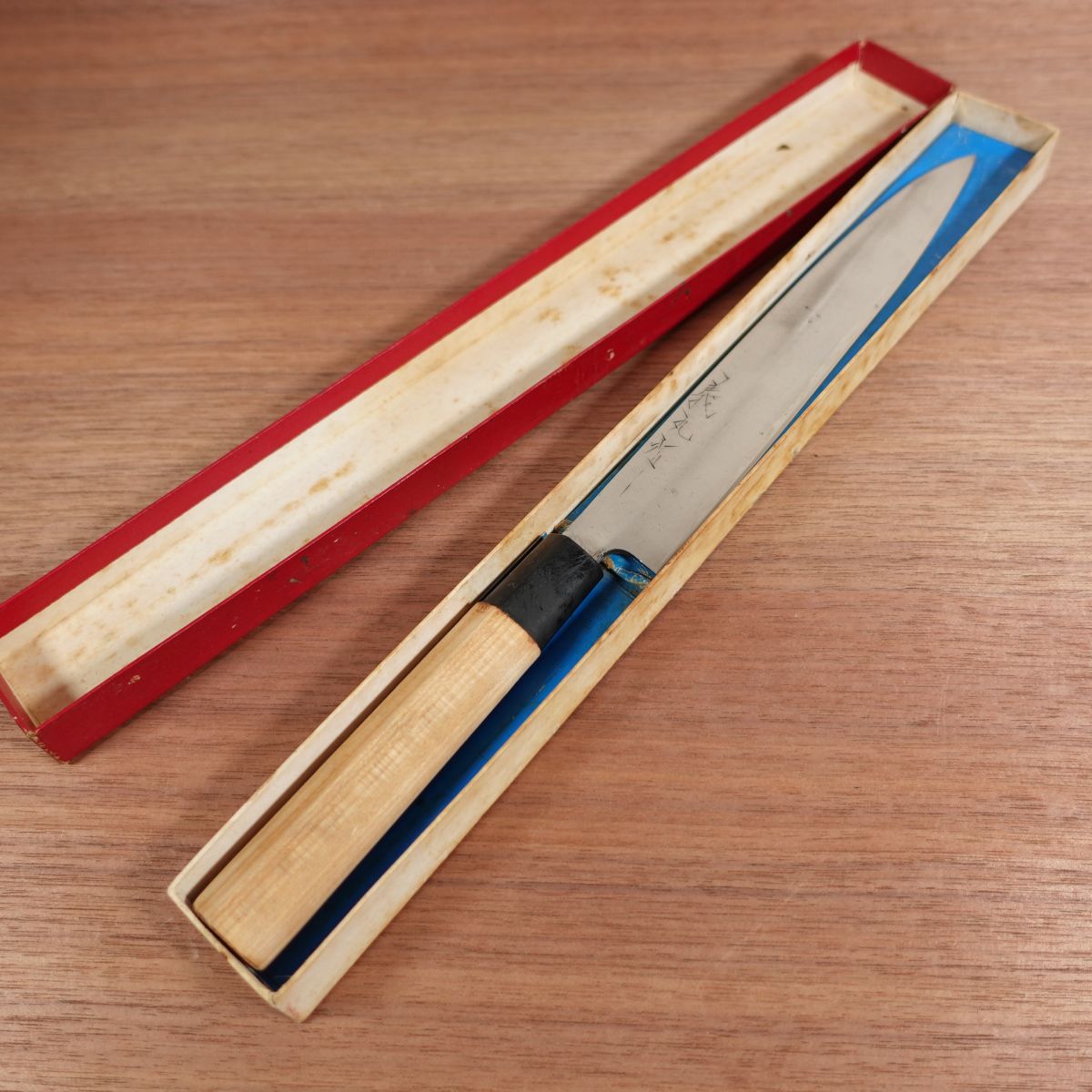 Yoshimaru Yanagiba Knife, Sharpened, Sashimi Knife, Box Included, Very Light Use, Carbon Steel, Single Bevel, 210mm