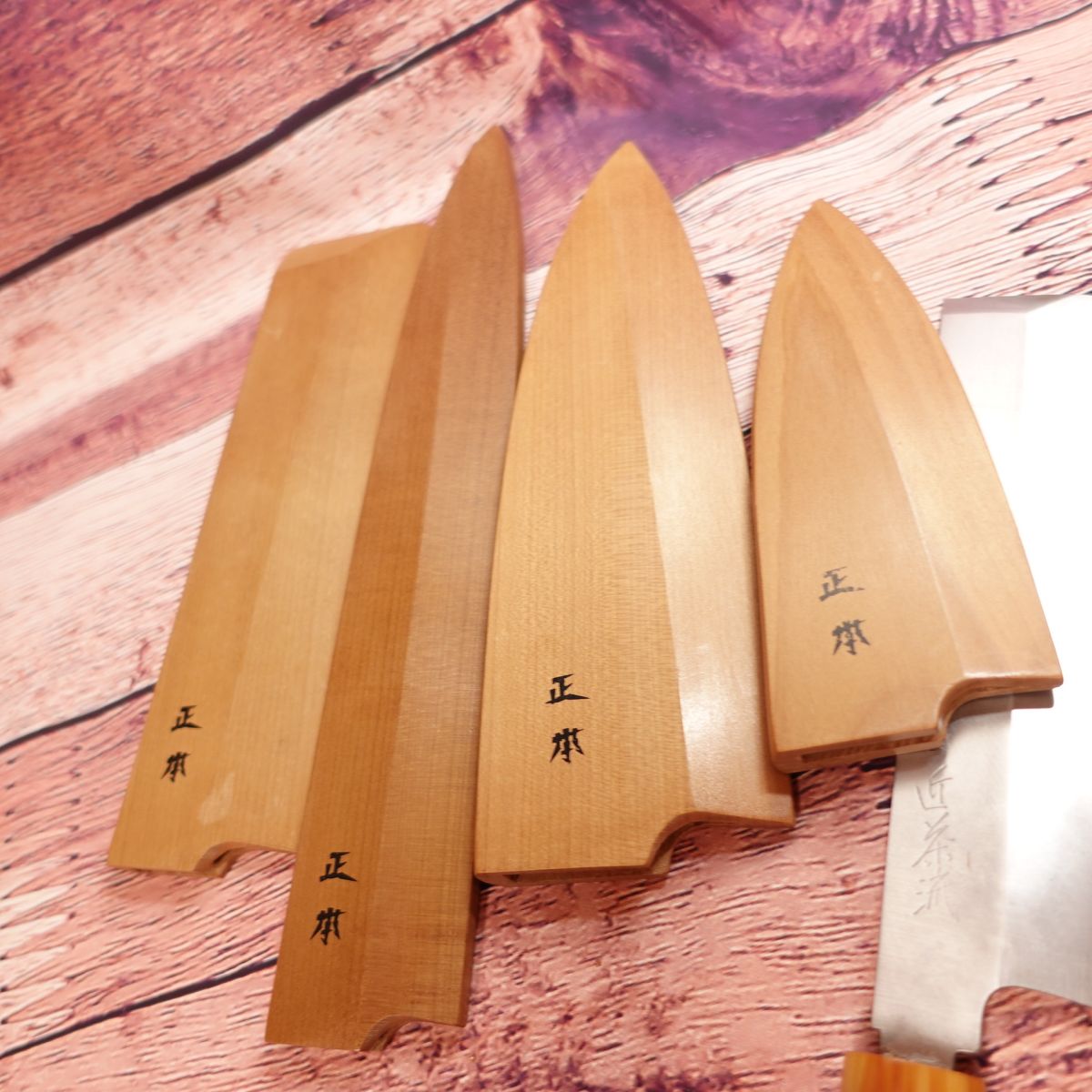 Kinsaryu Masamoto 4-Piece Knife Set, Sharpened, With Wooden Sheaths, White Water Buffalo Horn Handles, Rare, Nearly Unused, Includes Yanagiba, Usuba, Deba, Aji-kiri, With Storage Case