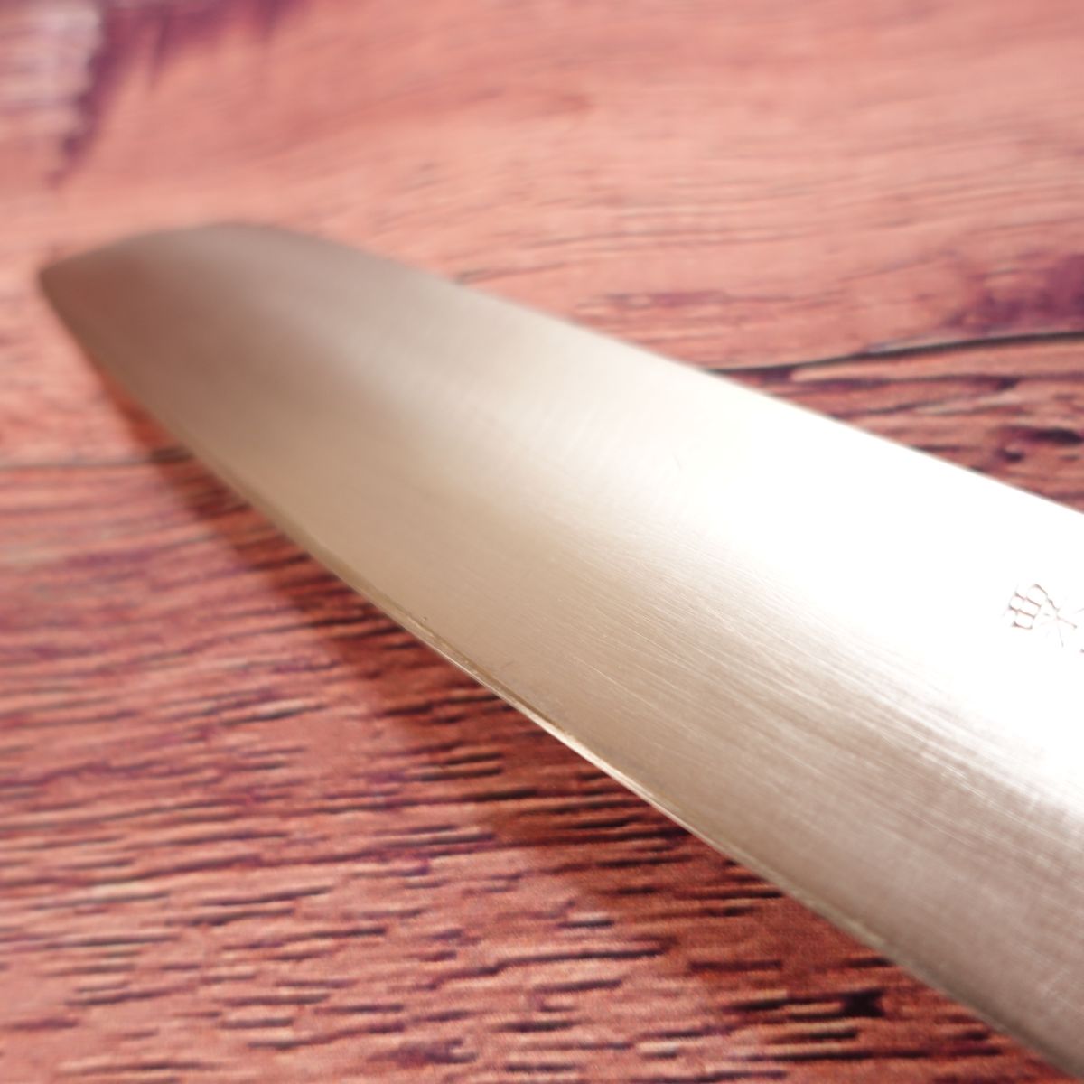 Couteau Santoku Awataguchi, aiguisé, couteau tout usage, Hon-Warikomi, 3 couches, double tranchant, acier pur Warikomi, DP