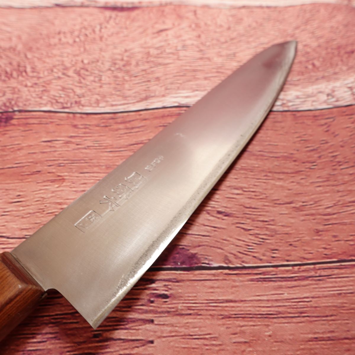 Seki-Magoroku Momoyama Gyuto, Couteau de chef, Aiguisé, Couteau tout usage, Couteau Santoku, Hon-Warikomi, 3 couches, KAI, Double tranchant