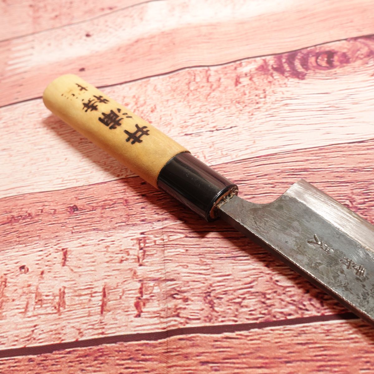 Iura Tokusen Japanese Santoku Knife, Sharpened, Thin Deba Knife, Double-edged, Black Forged, Hand-forged, Aogami-steel