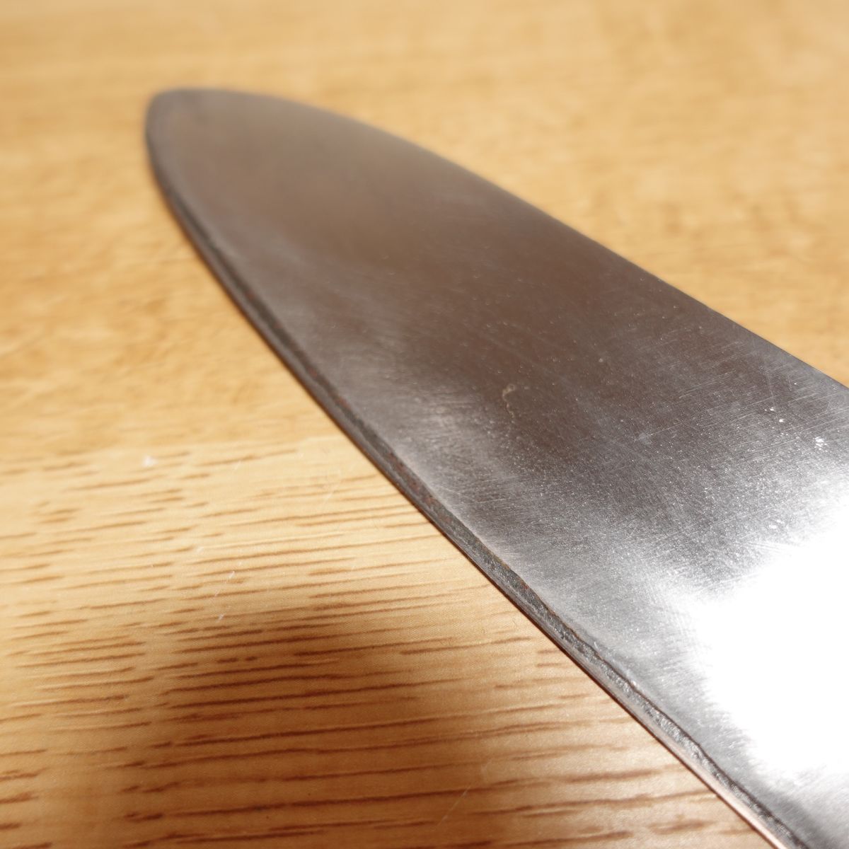 Tokyo Yamafuji Allzweckmesser, geschärft, Santoku, Hon-Warikomi, westliches Messer, zweischneidig