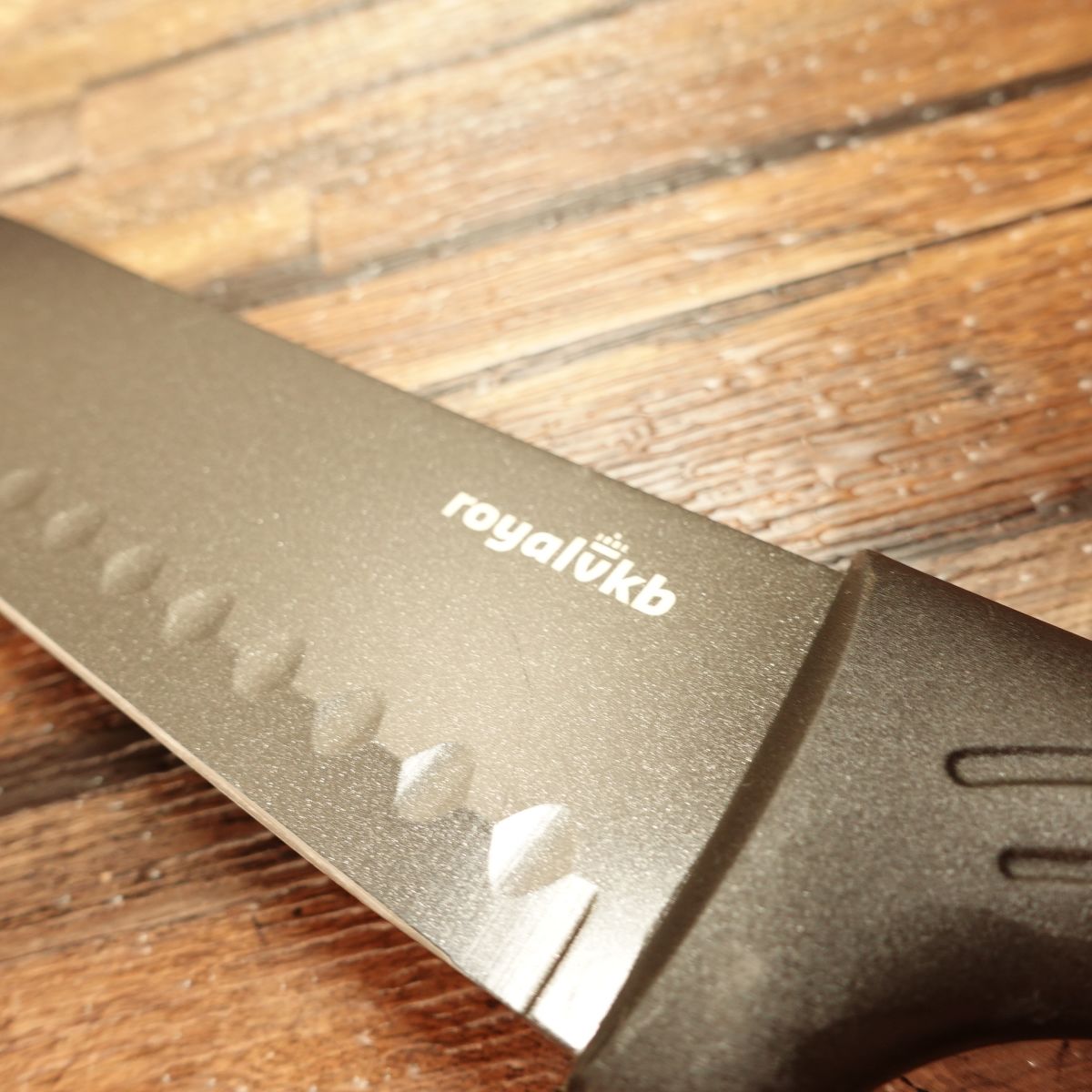 ROYALVKB Santoku Knife, Sharpened, Black Coating, Dimpled, Double-edged, Nearly Unused