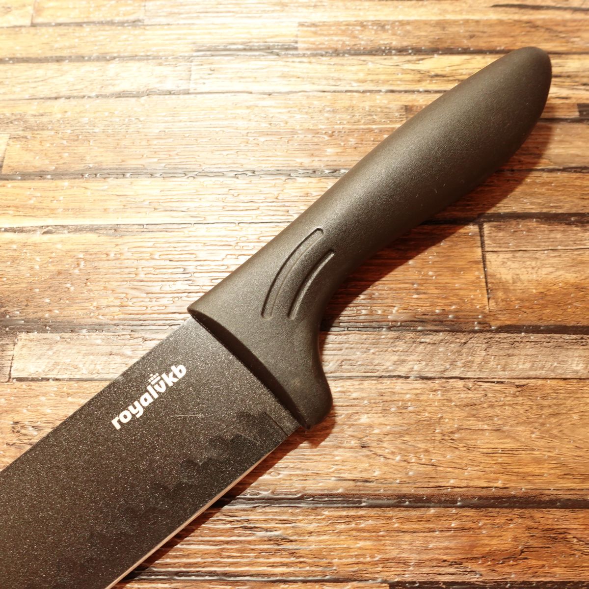 ROYALVKB Santoku Knife, Sharpened, Black Coating, Dimpled, Double-edged, Nearly Unused