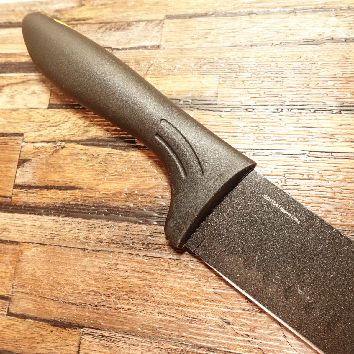 ROYALVKB Santoku Knife, Sharpened, Black Coating, Dimpled, Double-edged, Nearly Unused