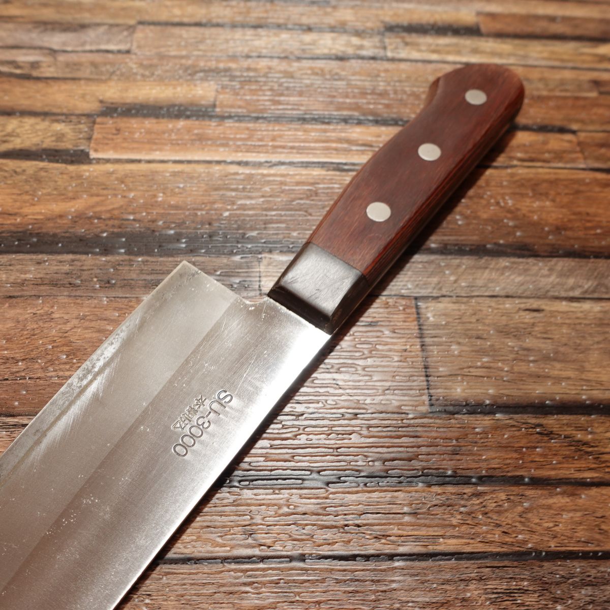 SU-3000 Santoku Knife, Sharpened, All-purpose Knife, Hon-Warikomi, 3-layered