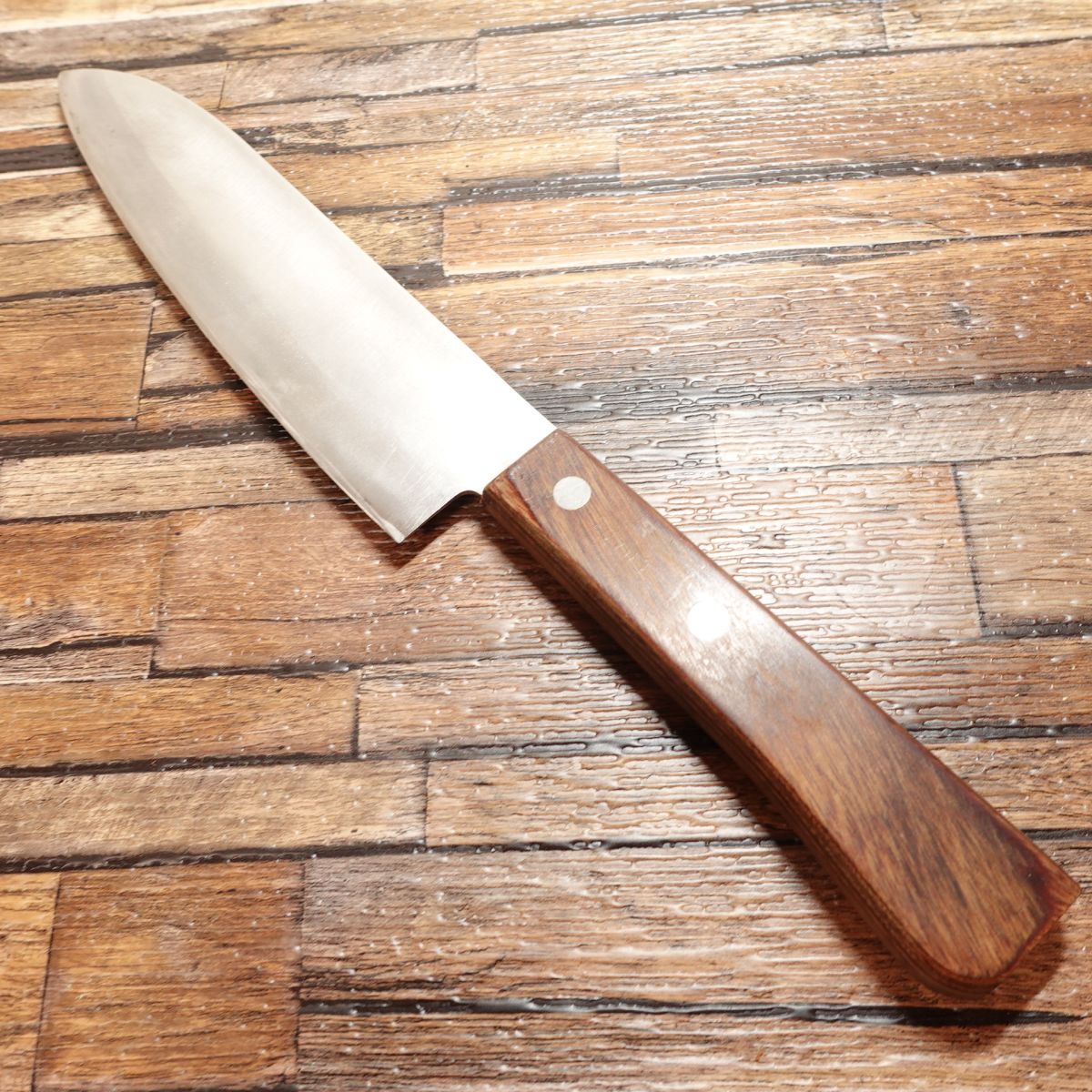 Seki-Magoroku Momoyama Santoku Knife, Sharpened, All-purpose Knife, Hon-Warikomi, 3-layered Knife, KAI