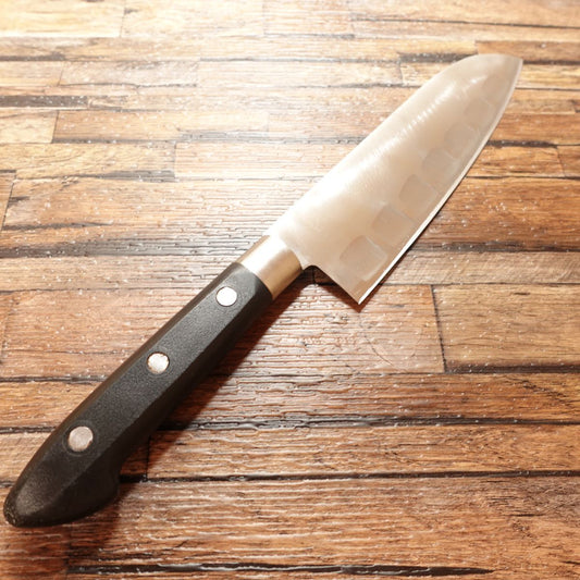 Couteau Santoku Takumi-waza, aiguisé, alvéolé, en acier inoxydable, couteau tout usage