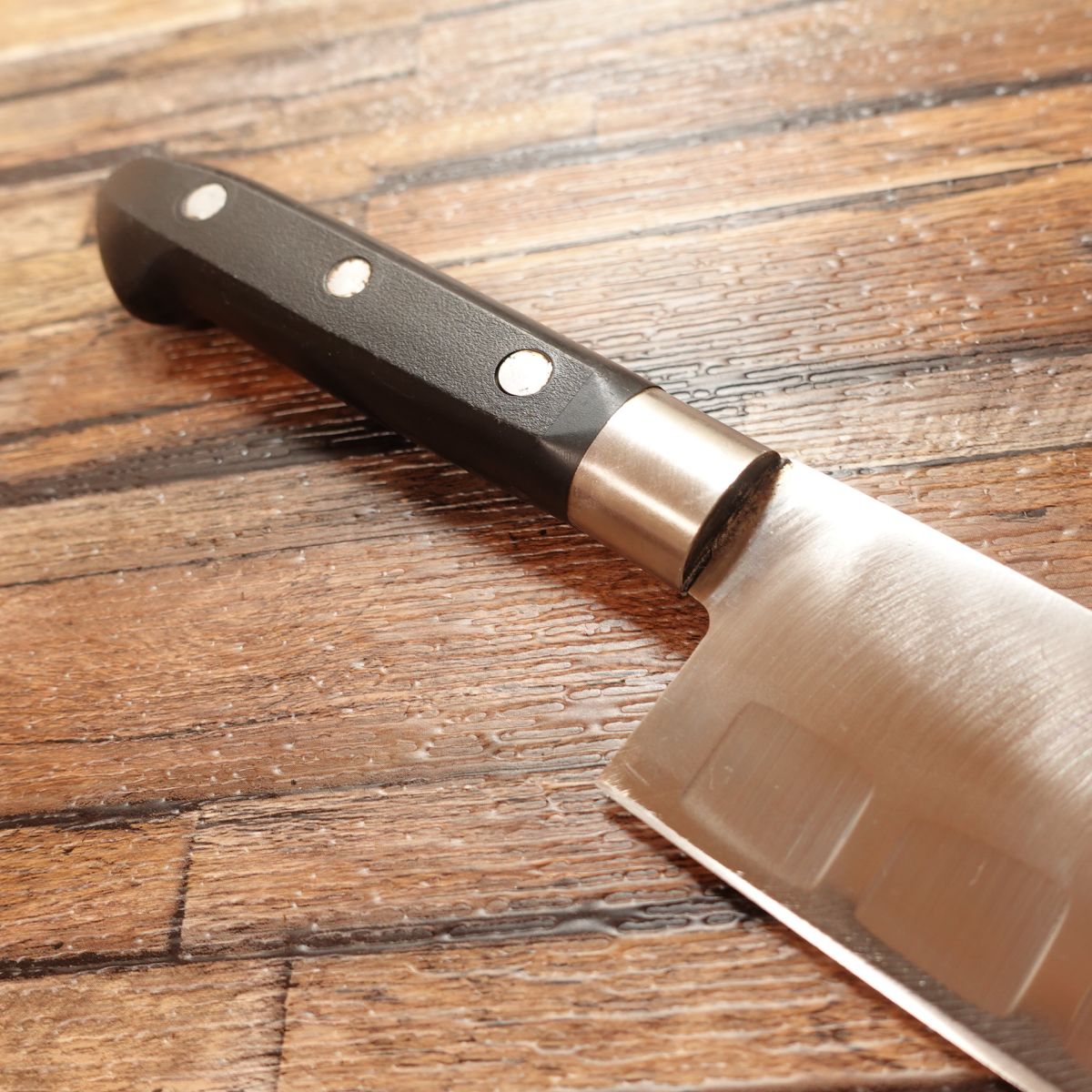 Couteau Santoku Takumi-waza, aiguisé, alvéolé, en acier inoxydable, couteau tout usage