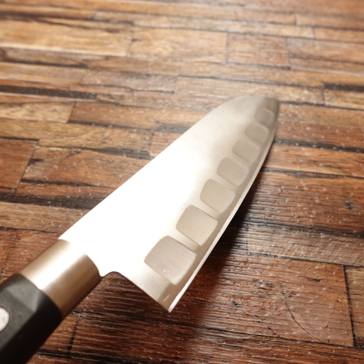 Couteau Santoku Takumi-waza, aiguisé, alvéolé, en acier inoxydable, couteau tout usage