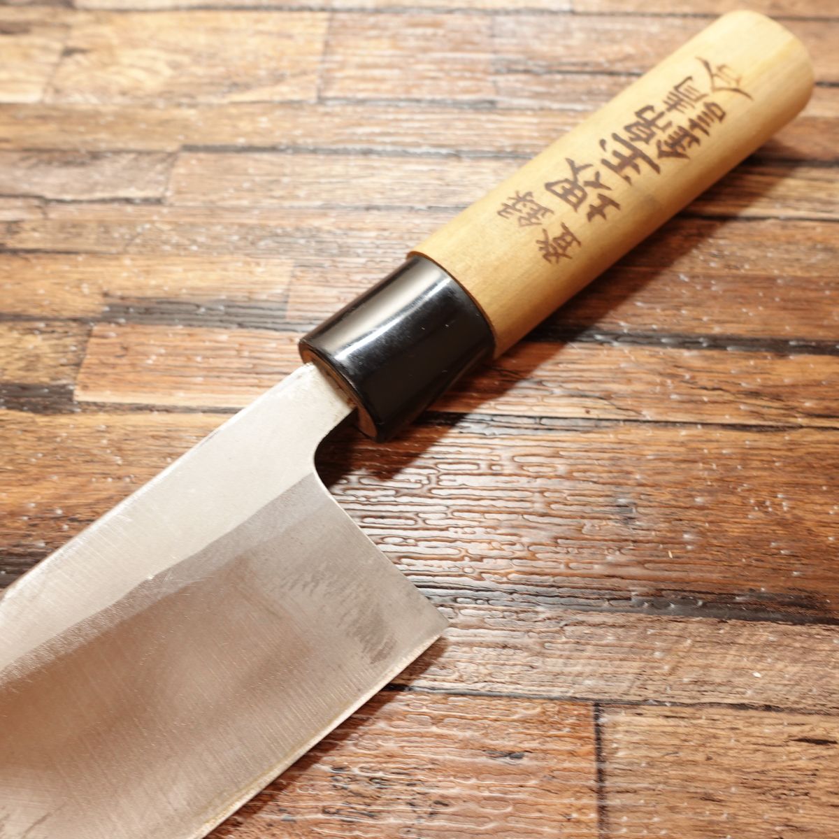 Couteau Sakai Tamanishiki Deba, aiguisé, presque jamais utilisé, avec autocollant, excellent état