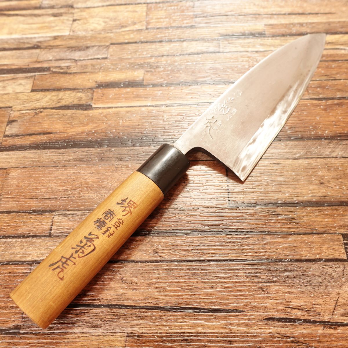 Sakai Kikutora Deba Knife, Sharpened, Single-edged, Betsuuchi, Hand-forged, Hadase Shokai, Superior Quality