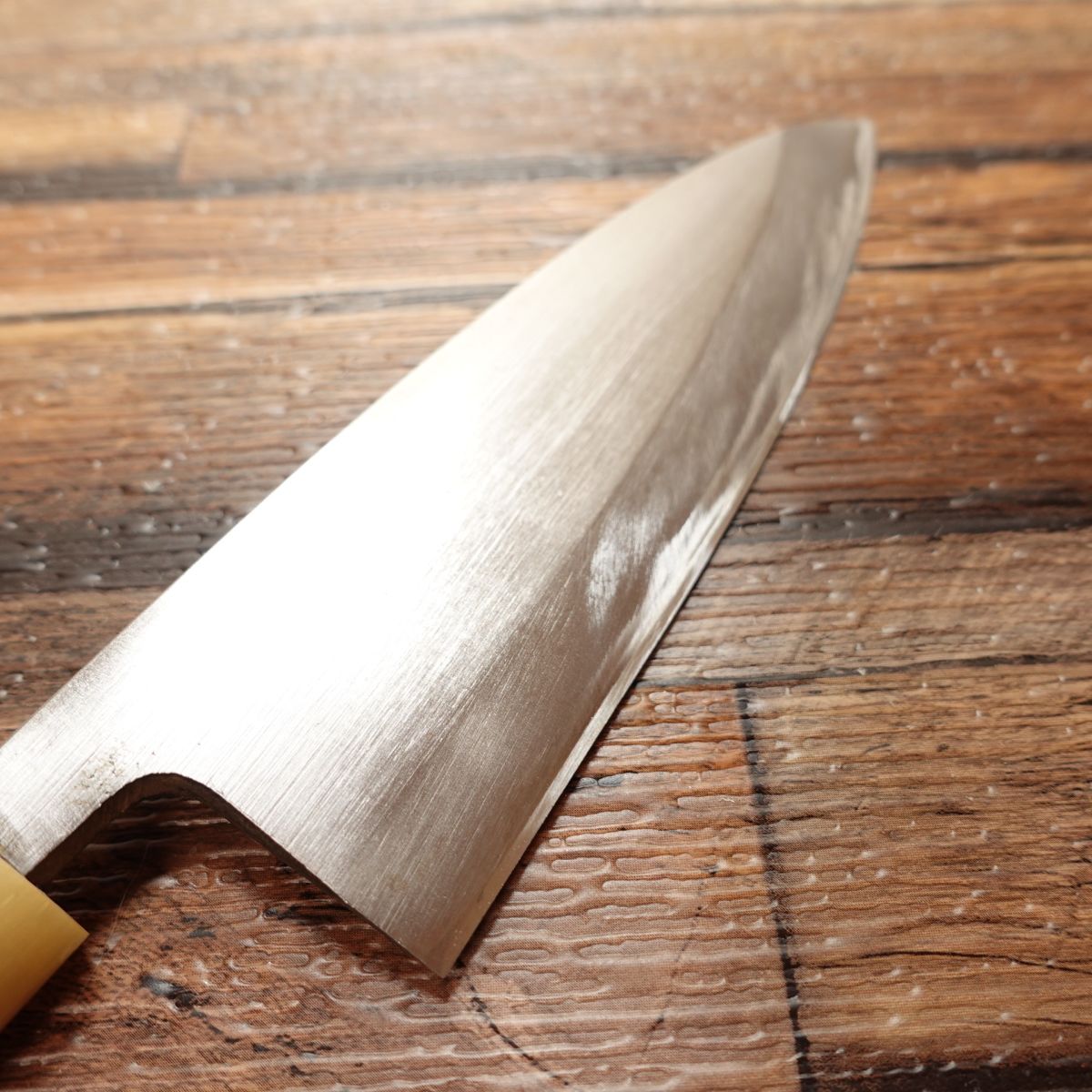 Tsukiji Masamoto Aji-kiri, Sharpened, Small Deba Knife, White Water Buffalo Horn Handle, With Wooden Sheath, Steel