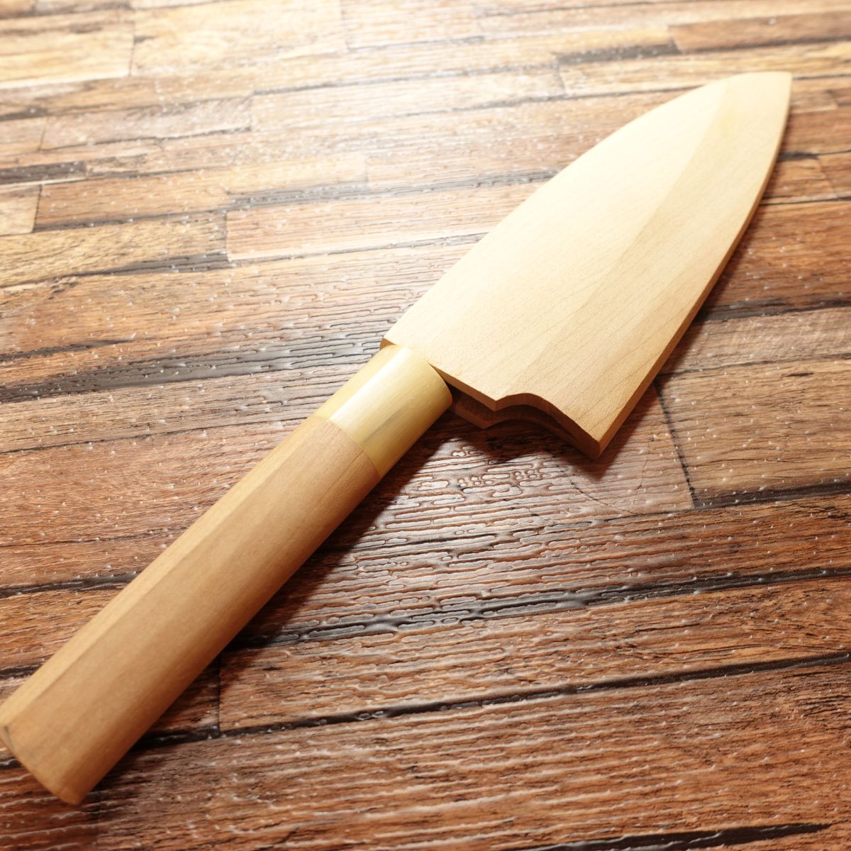 Tsukiji Masamoto Aji-kiri, Sharpened, Small Deba Knife, White Water Buffalo Horn Handle, With Wooden Sheath, Steel