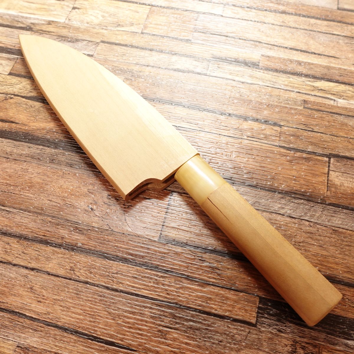 Tsukiji Masamoto Deba Knife, Sharpened, White Water Buffalo Horn Handle, With Wooden Sheath, Steel