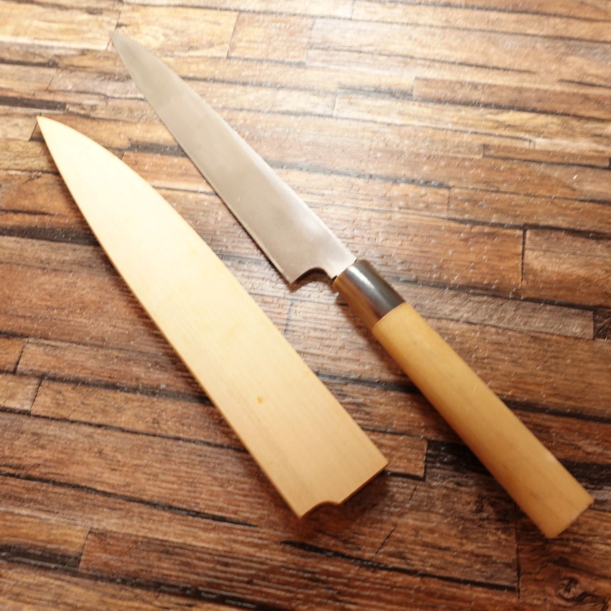 Tsukiji Masamoto Yanagiba Knife, Sharpened, Sashimi Knife, White Water Buffalo Horn Handle, With Wooden Sheath, Steel