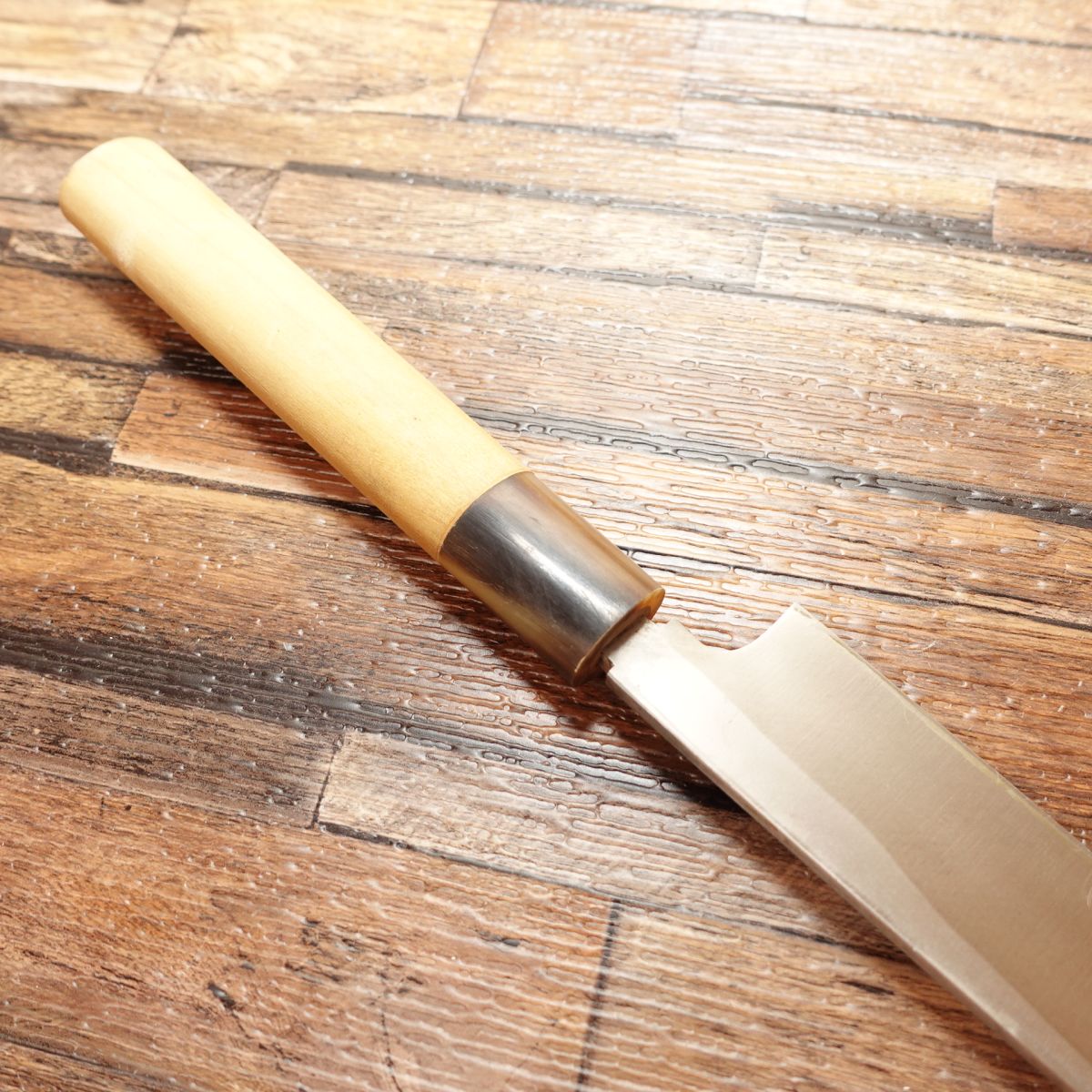 Tsukiji Masamoto Yanagiba Knife, Sharpened, Sashimi Knife, White Water Buffalo Horn Handle, With Wooden Sheath, Steel