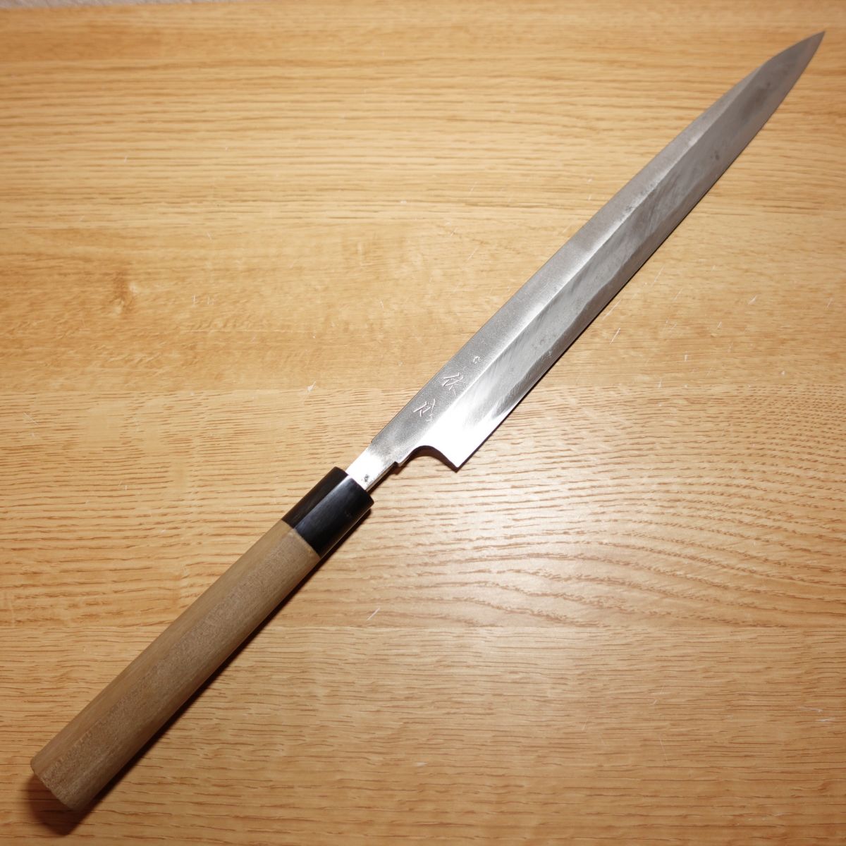 Sukenari Yanagiba Messer, geschärft, Sashimi-Messer, 1 Shaku, Griff aus Wasserbüffelhorn, einschneidig, Fugu-hiki, Yanagi, Stahl, handgeschmiedet