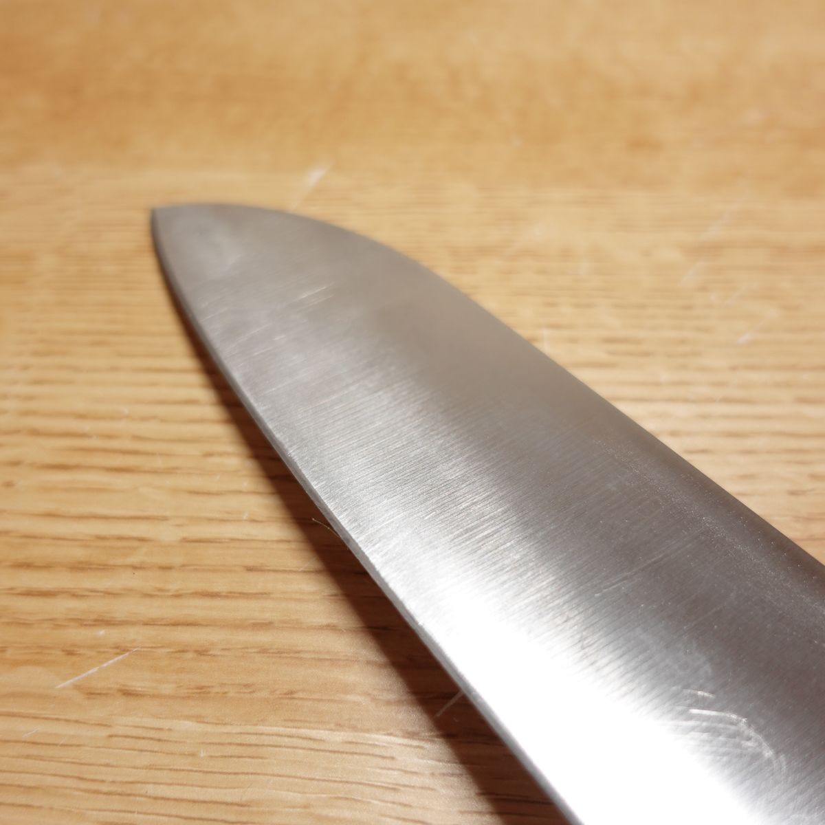 Couteau Santoku Narikuni Saku, aiguisé, couteau tout usage, à double tranchant, en acier inoxydable