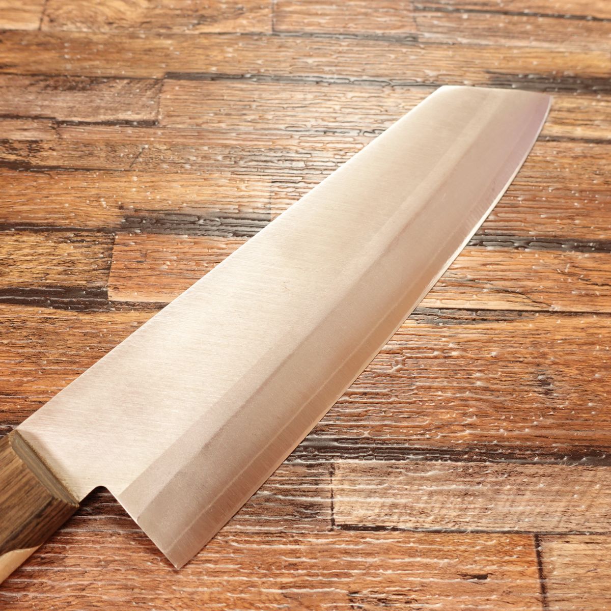 Seiko Saku Santoku Knife, Sharpened, All-purpose Bunka Knife, K-tip, DP Gold, Stainless Steel