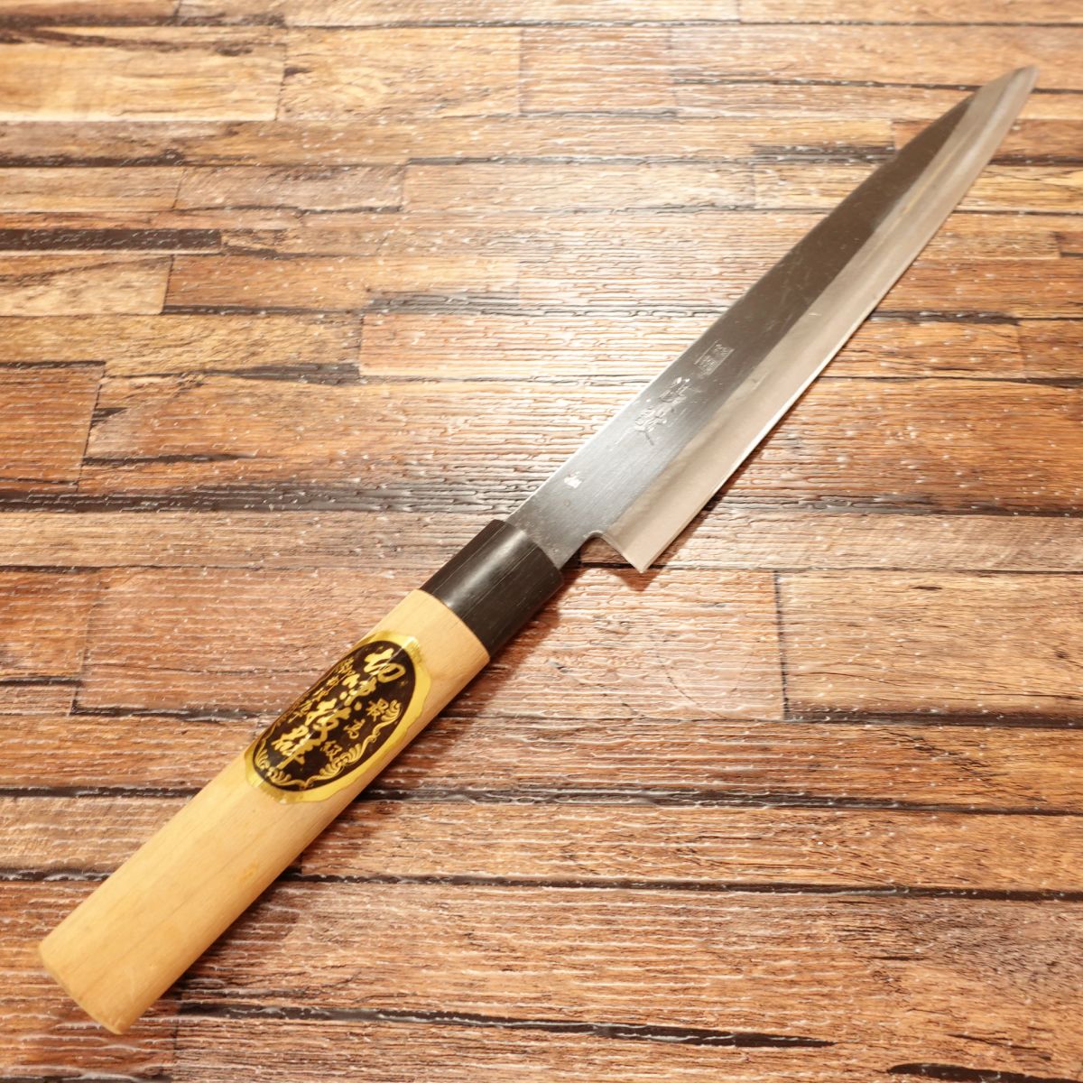 Yushun Yanagiba Knife, Sharpened, Black-Forged, Sashimi Knife, Superior Sharpness Seal Included