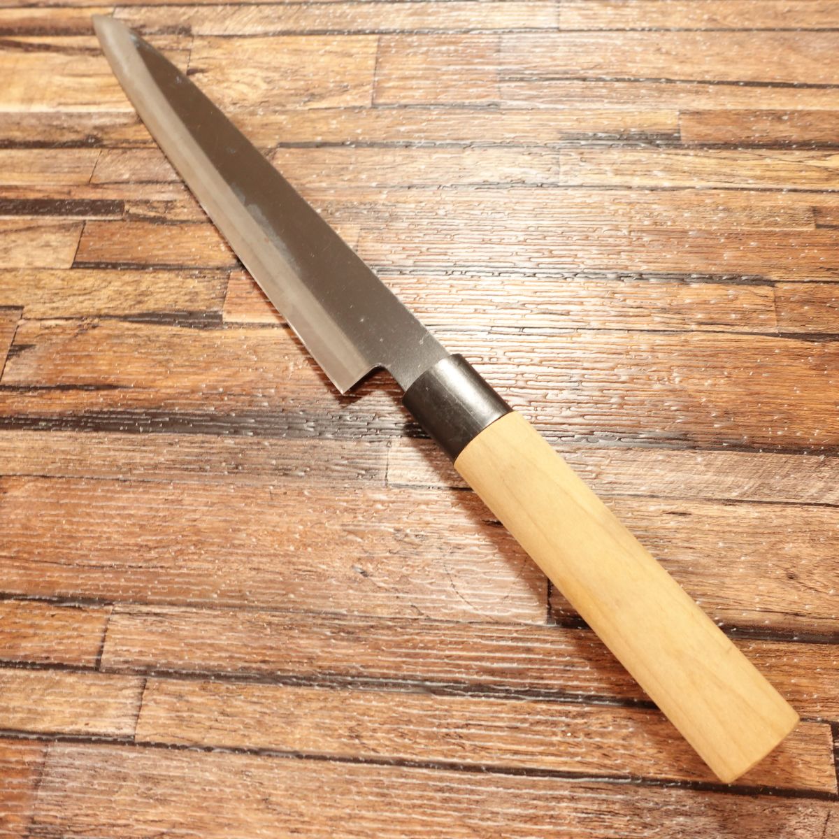 Yushun Yanagiba Knife, Sharpened, Black-Forged, Sashimi Knife, Superior Sharpness Seal Included