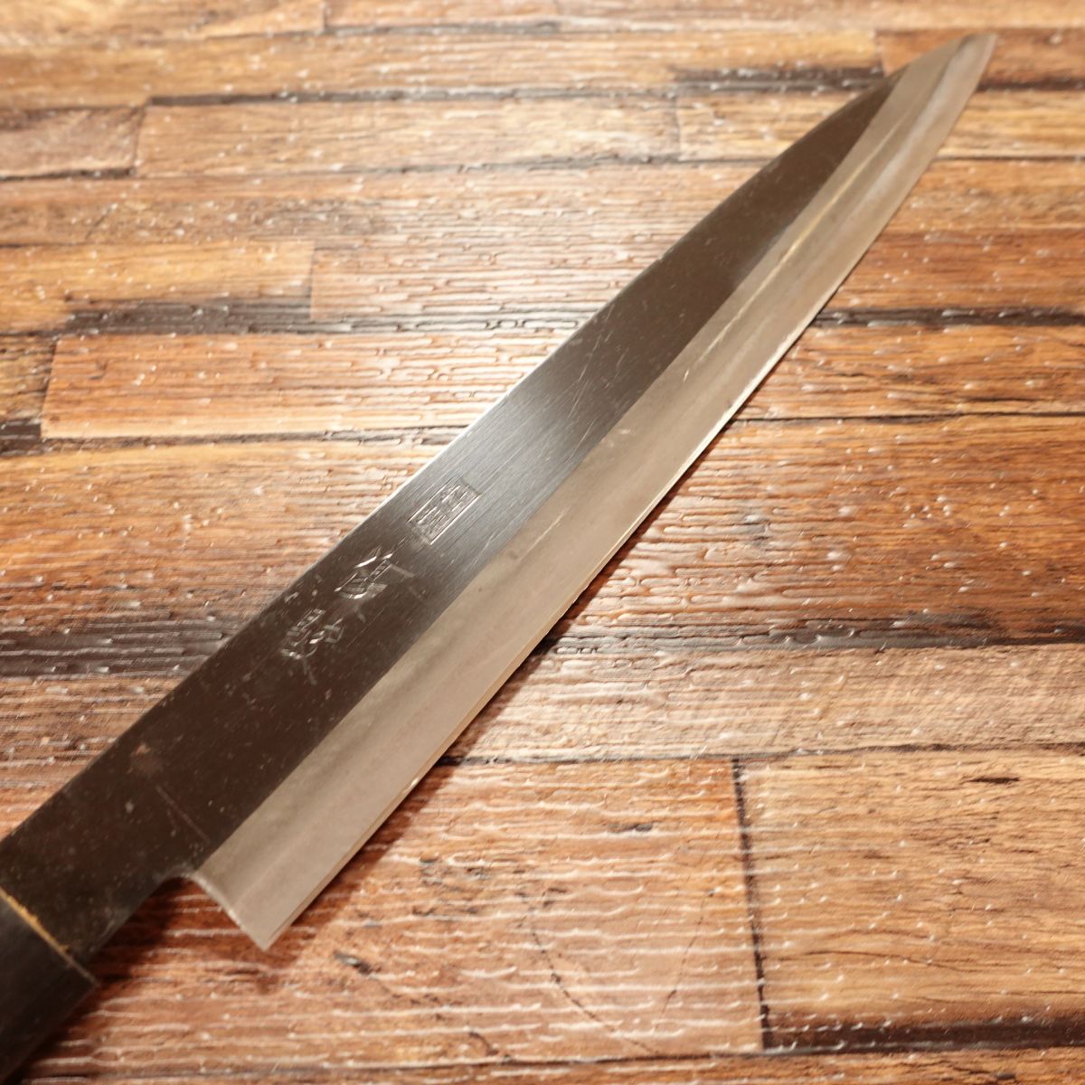 Yushun Yanagiba Knife, Sharpened, Black-Forged, Sashimi Knife, Superior Sharpness Seal Included