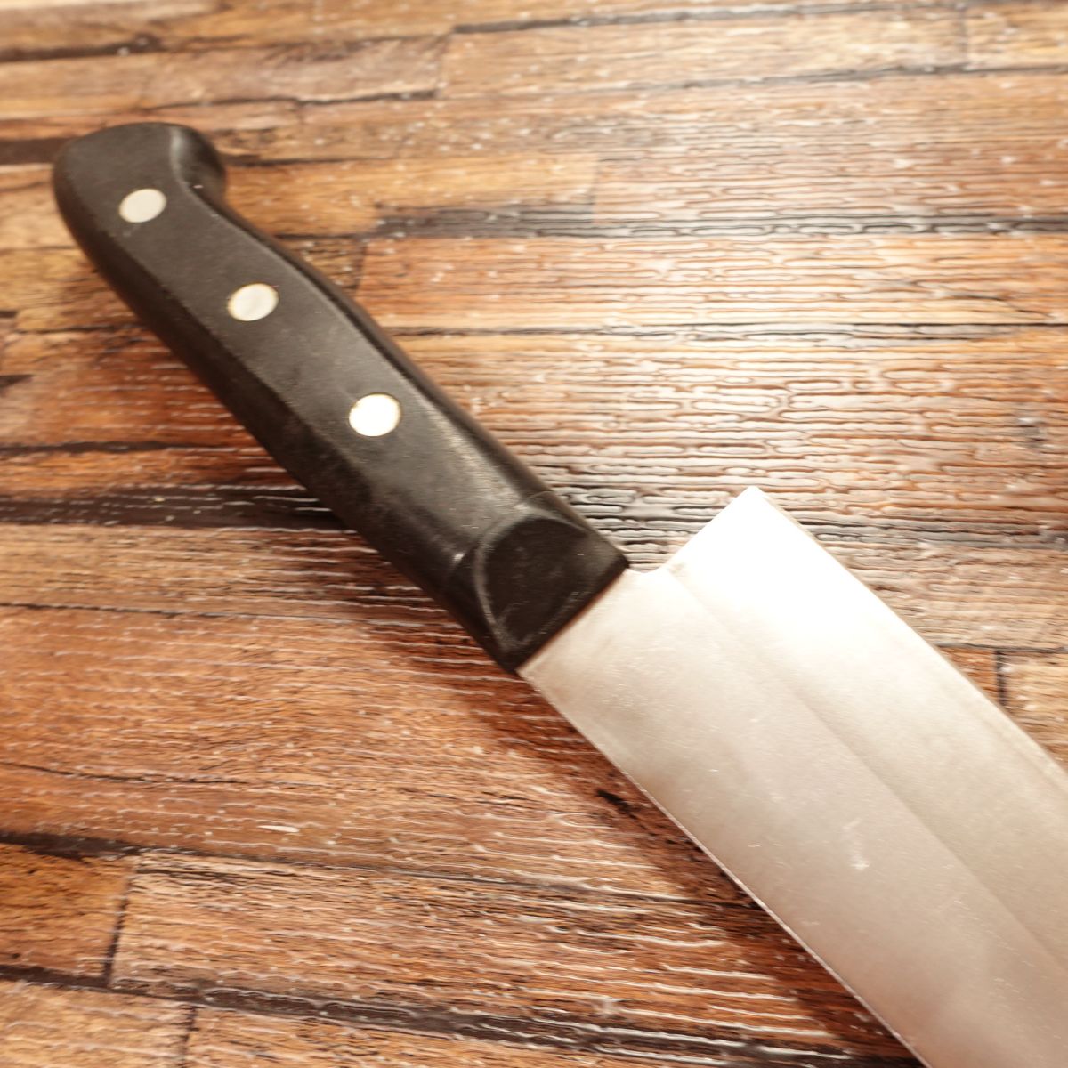 Seki-Magoroku Gyuto, Chef’s Knife, Sharpened, Hon-Warikomi, 3-layered, KAI