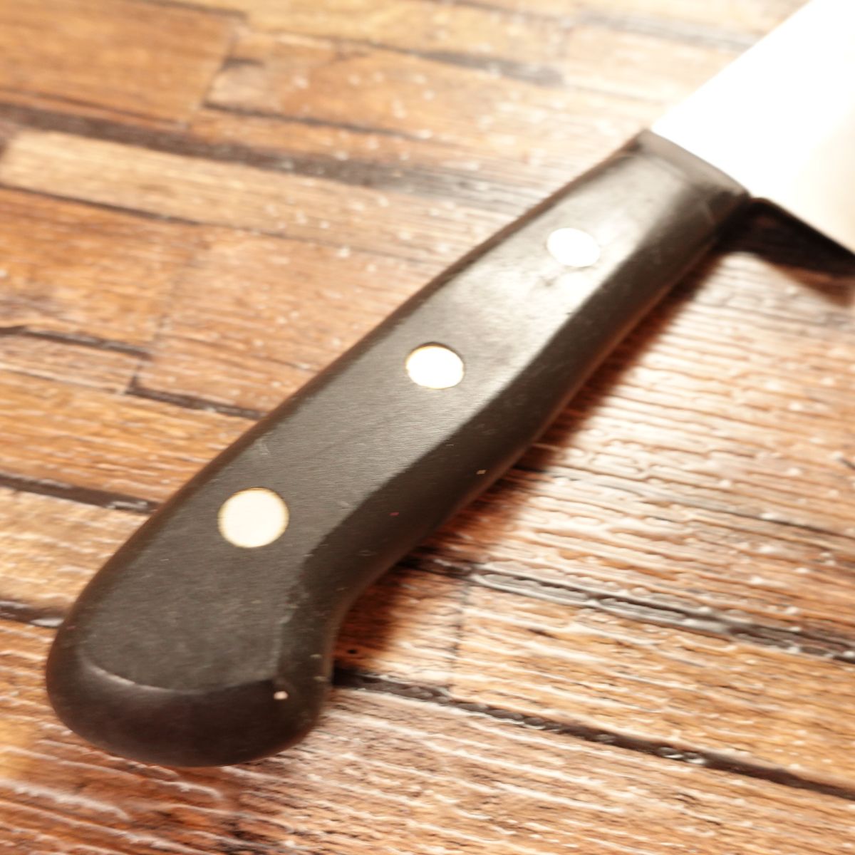 Seki-Magoroku Gyuto, Chef’s Knife, Sharpened, Hon-Warikomi, 3-layered, KAI