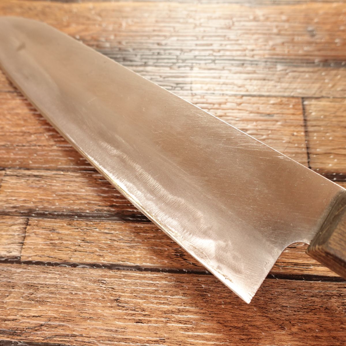 Sakai Juo Saku Santoku Knife, Sharpened, All-purpose Knife, Hon-Warikomi, 3-layered, Stainless Clad, Kikutora Betsuuchi