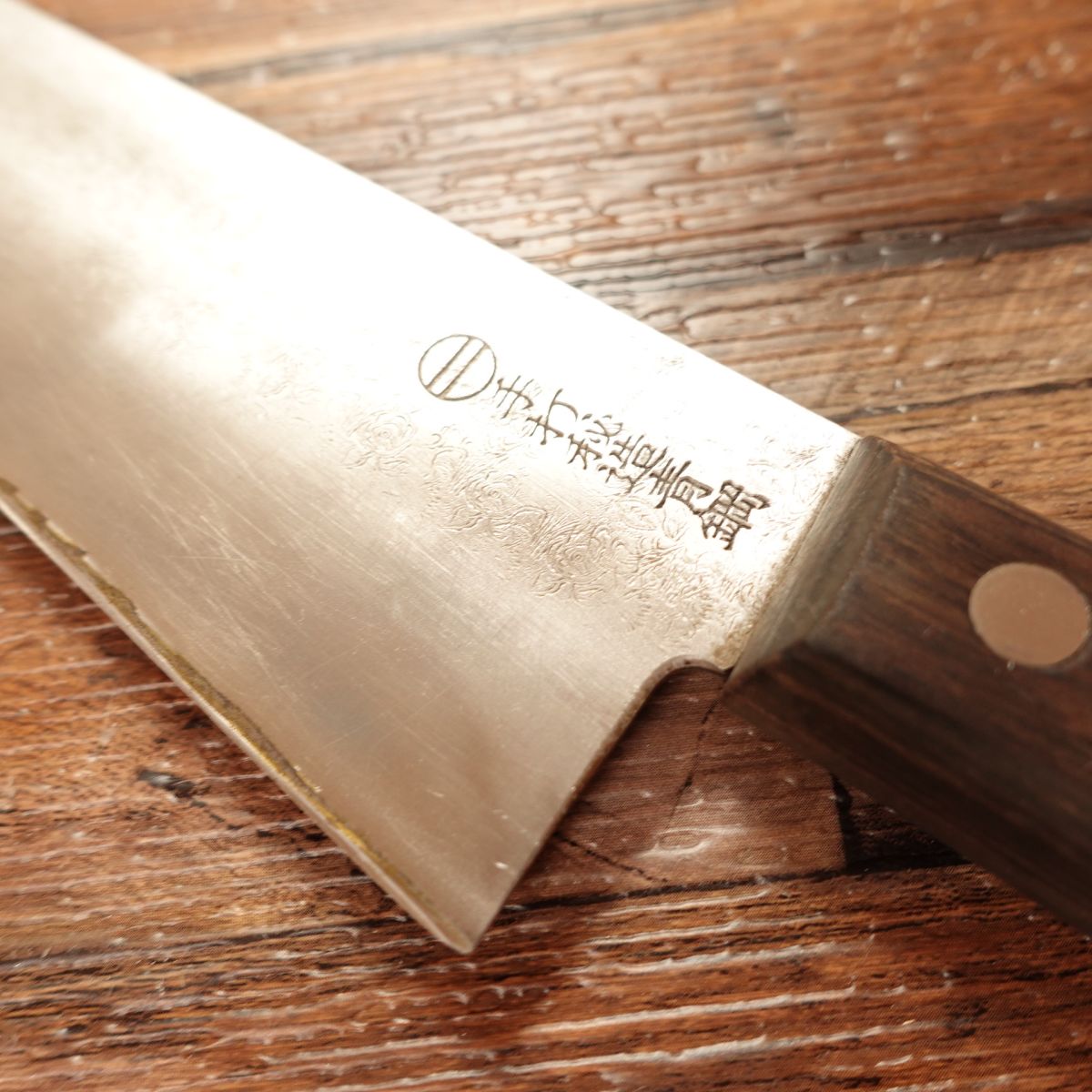 Yahiko Special Edition Santoku Knife, Sharpened, All-purpose Knife, Hand-forged Aogami Steel, Hon-Warikomi, 3-layered