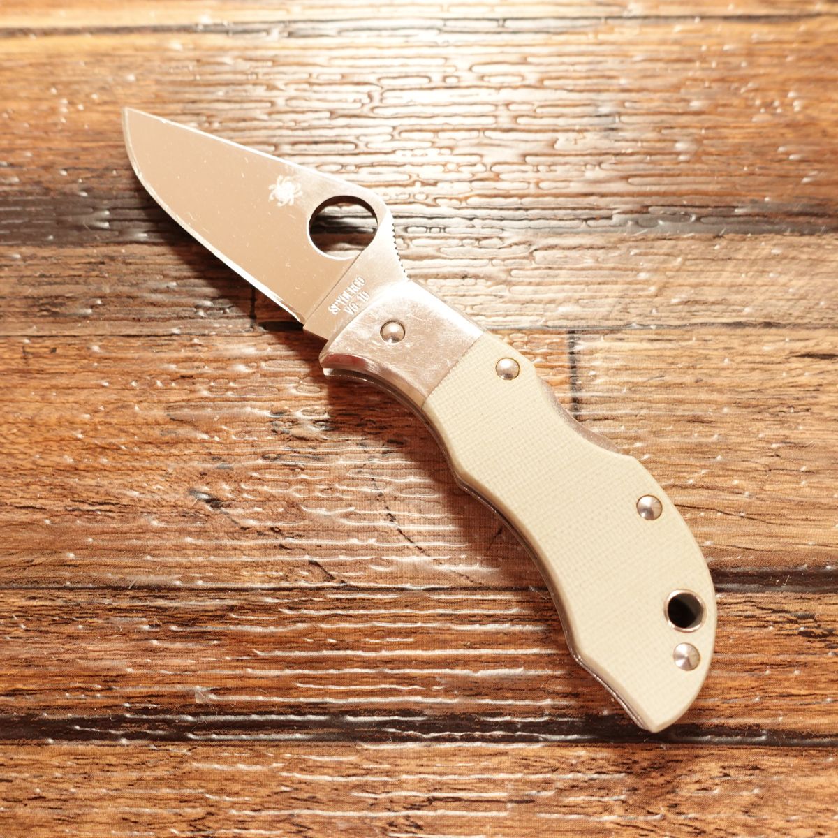 Spyderco Folding Knife, Sharpened, Stainless Steel, VG-10, Made in Japan, Seki, Gifu Prefecture, G. Sakai