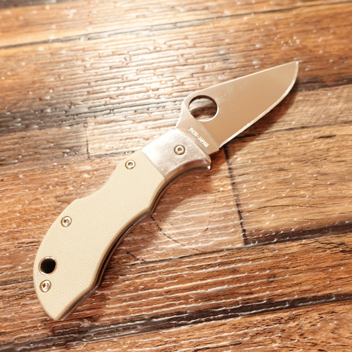 Spyderco Folding Knife, Sharpened, Stainless Steel, VG-10, Made in Japan, Seki, Gifu Prefecture, G. Sakai