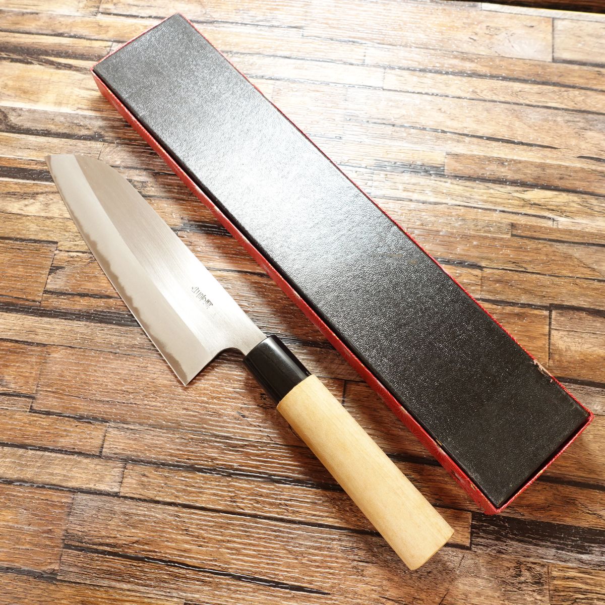 Shuichi Santoku Knife, Sharpened, Shiro-2 Steel, All-Purpose Knife, Hand-Forged, Shirogami-2, Japanese Santoku, Unused Storage Item, Boxed