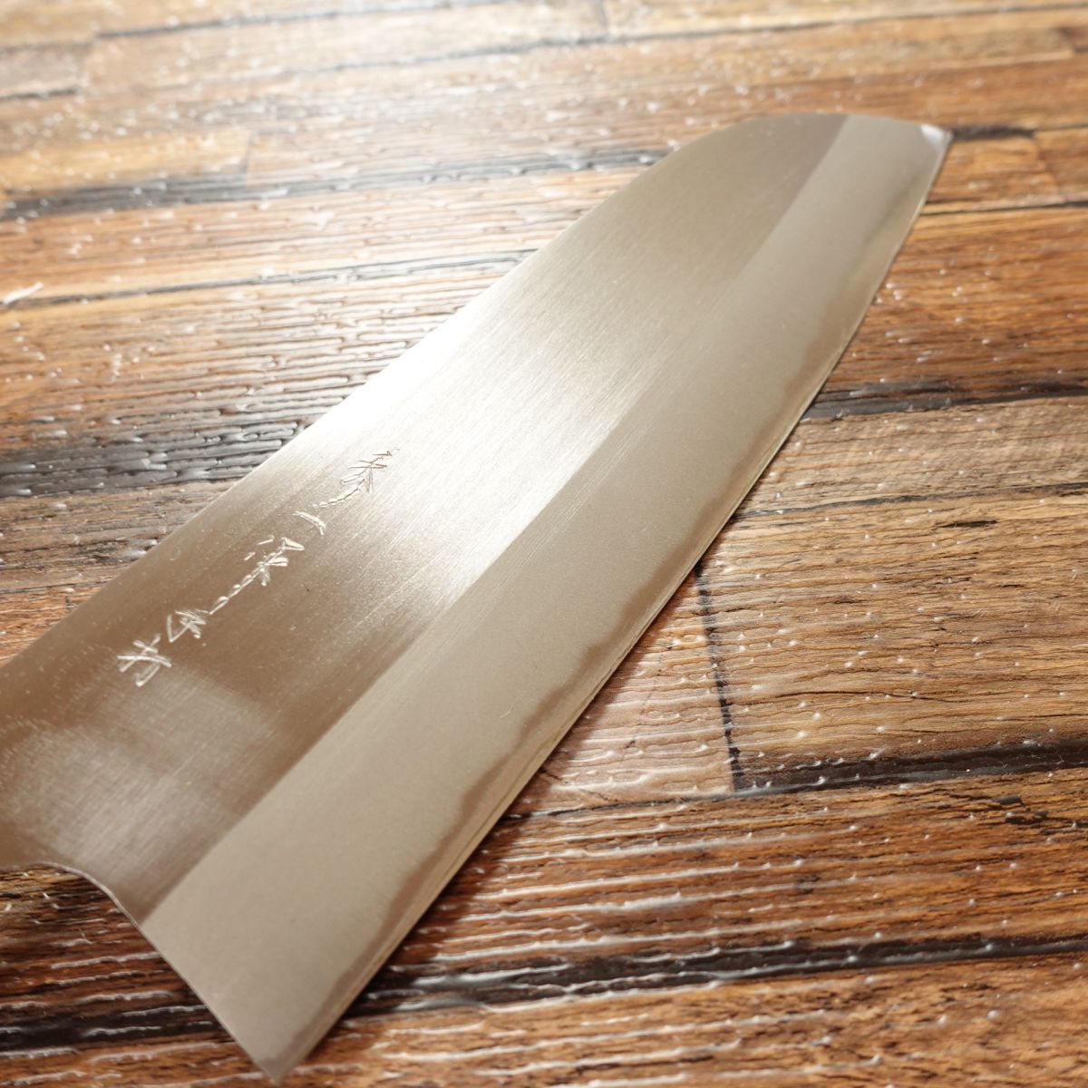 Shuichi Santoku Knife, Sharpened, Shiro-2 Steel, All-Purpose Knife, Hand-Forged, Shirogami-2, Japanese Santoku, Unused Storage Item, Boxed