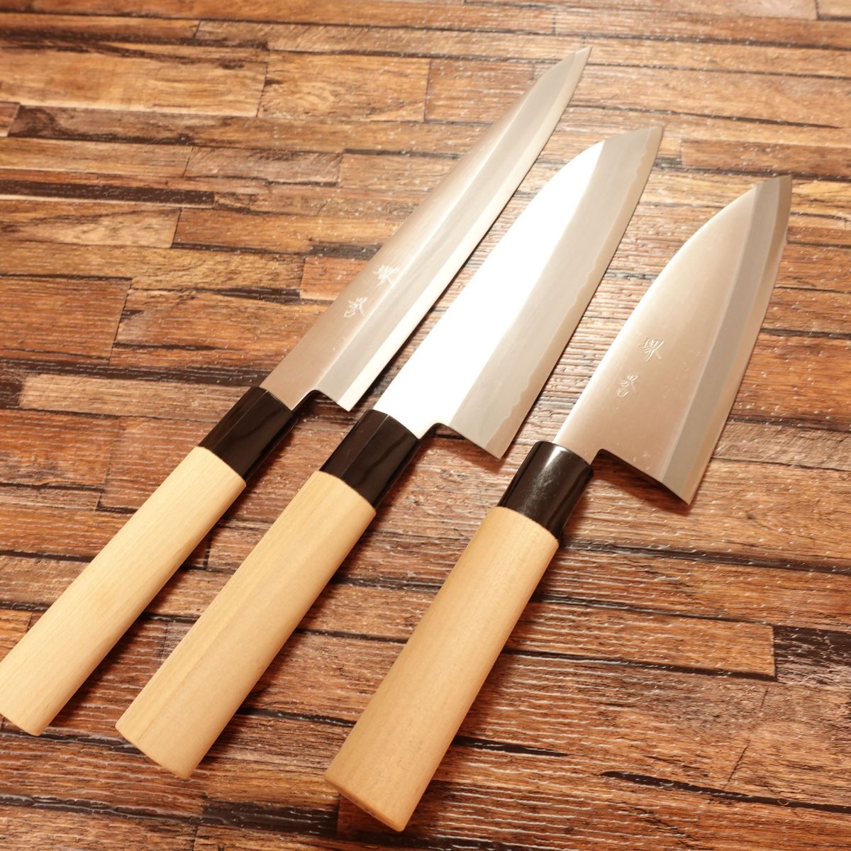 Sakai Homare 3-piece Set, Sharpened, Yanagiba Knife, Japanese Santoku Knife, Aideba Knife, Wooden Box, Unused, Dead Stock