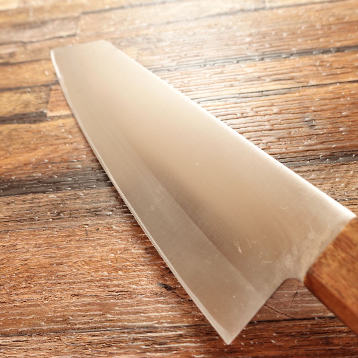 Toki Santoku Knife, Sharpened, All-Purpose Knife, Kiritsuke Style, Bunka Knife, Thin and Lightweight Stainless Steel