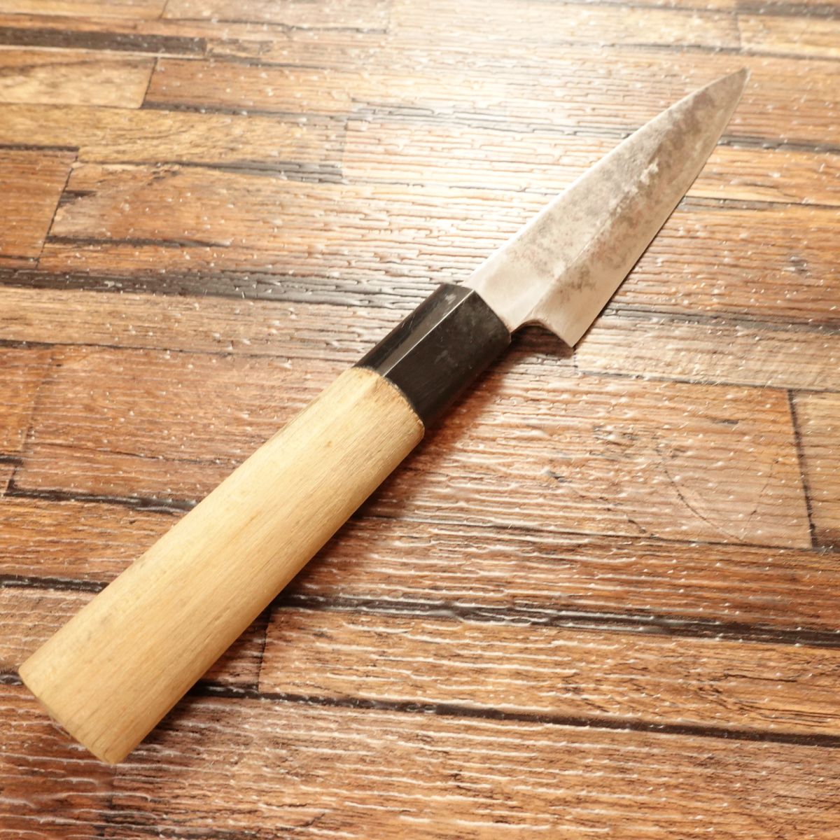 Asuke Shigemitsu Japanese Petty Knife, Sharpened, Fruit Knife for Decorative Cuts, Single Bevel, 115mm