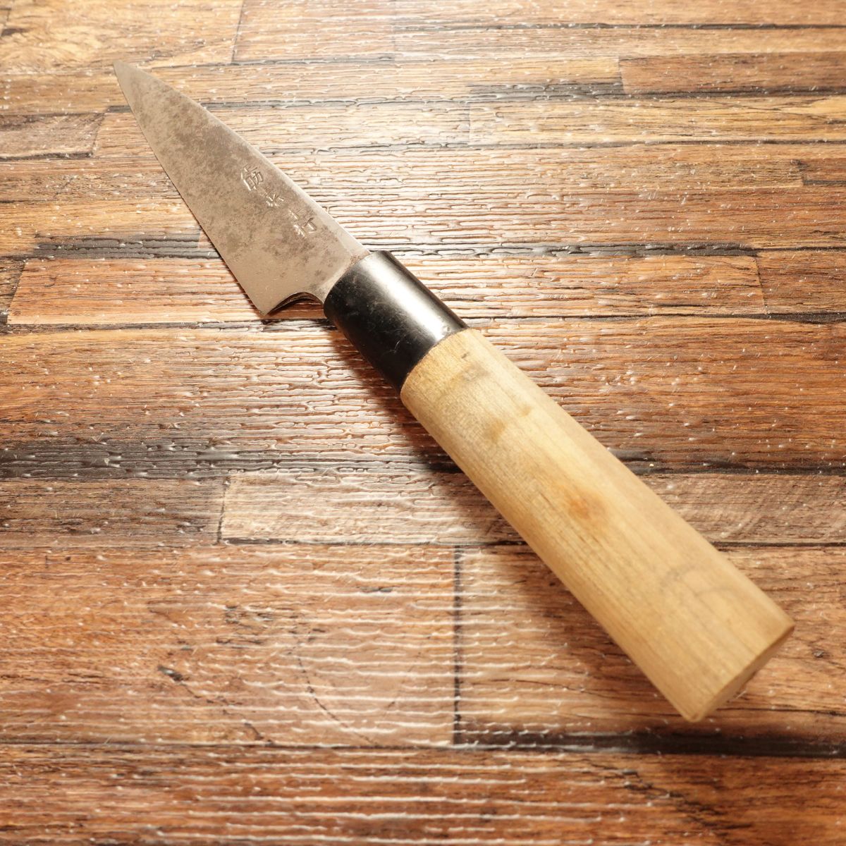 Asuke Shigemitsu Japanese Petty Knife, Sharpened, Fruit Knife for Decorative Cuts, Single Bevel, 115mm